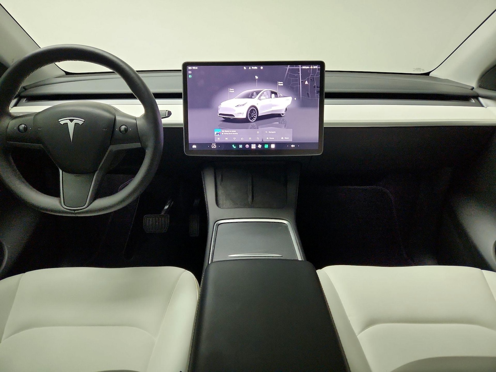 2024 Tesla Model Y Long Range - Photo 8