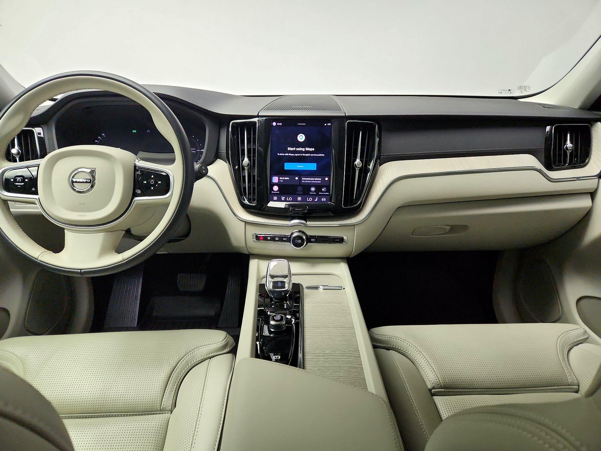 Thumbnail: 2023 Volvo XC60 - 8