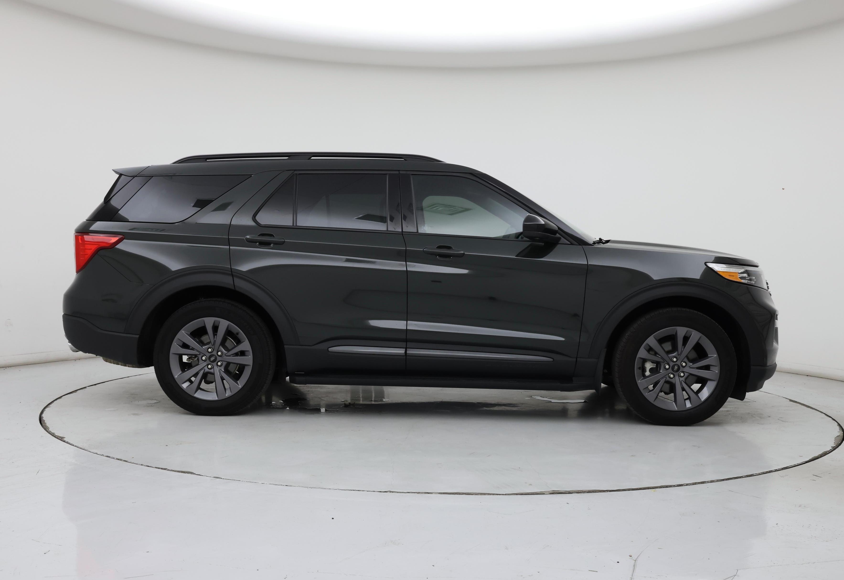 Thumbnail: 2023 Ford Explorer - 7