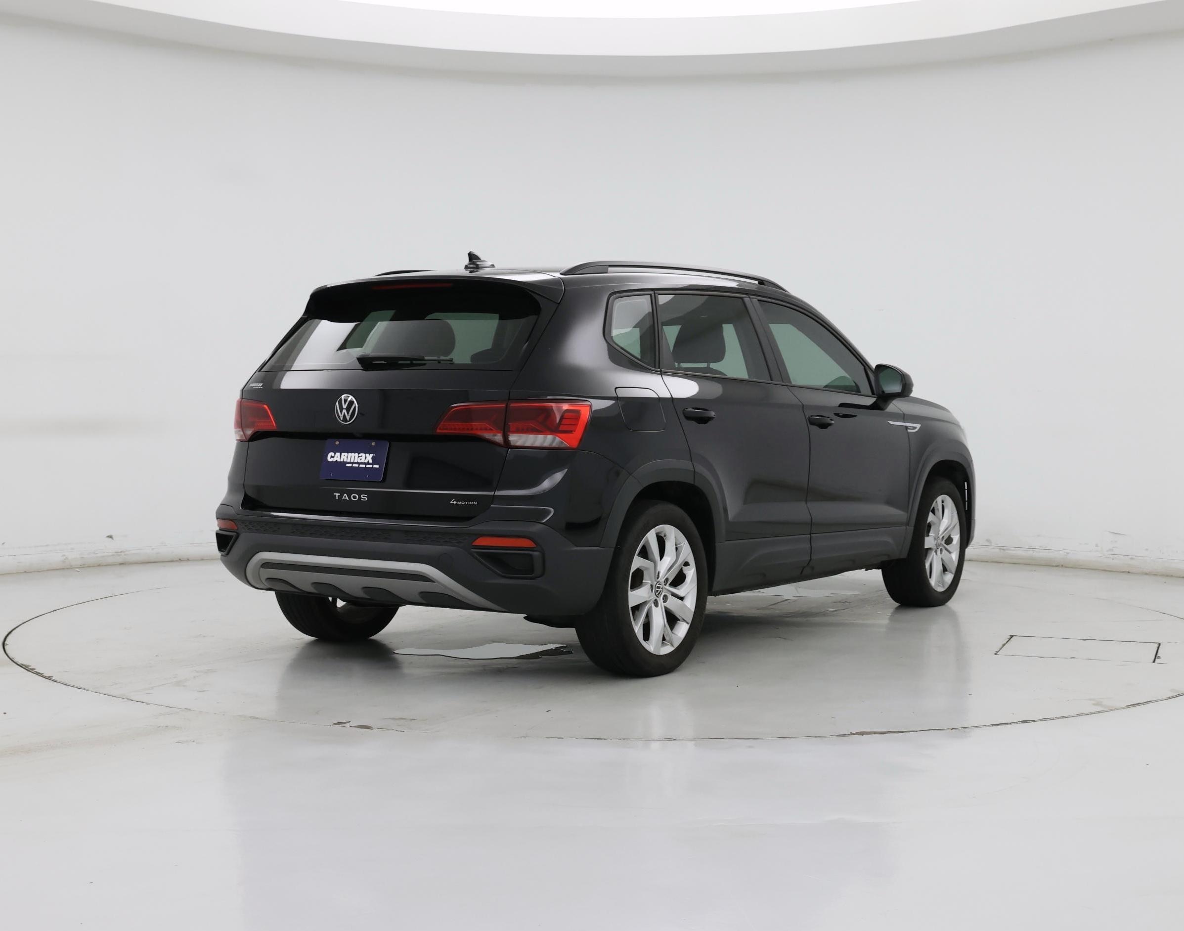 Thumbnail: 2023 Volkswagen Taos - 8
