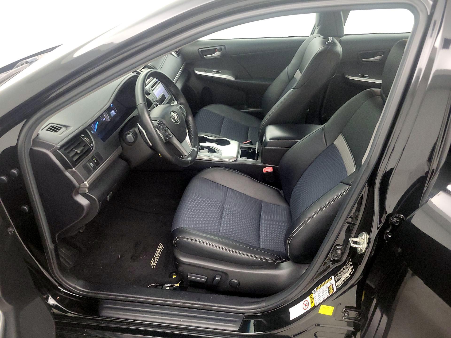Thumbnail: 2014 Toyota Camry - 11
