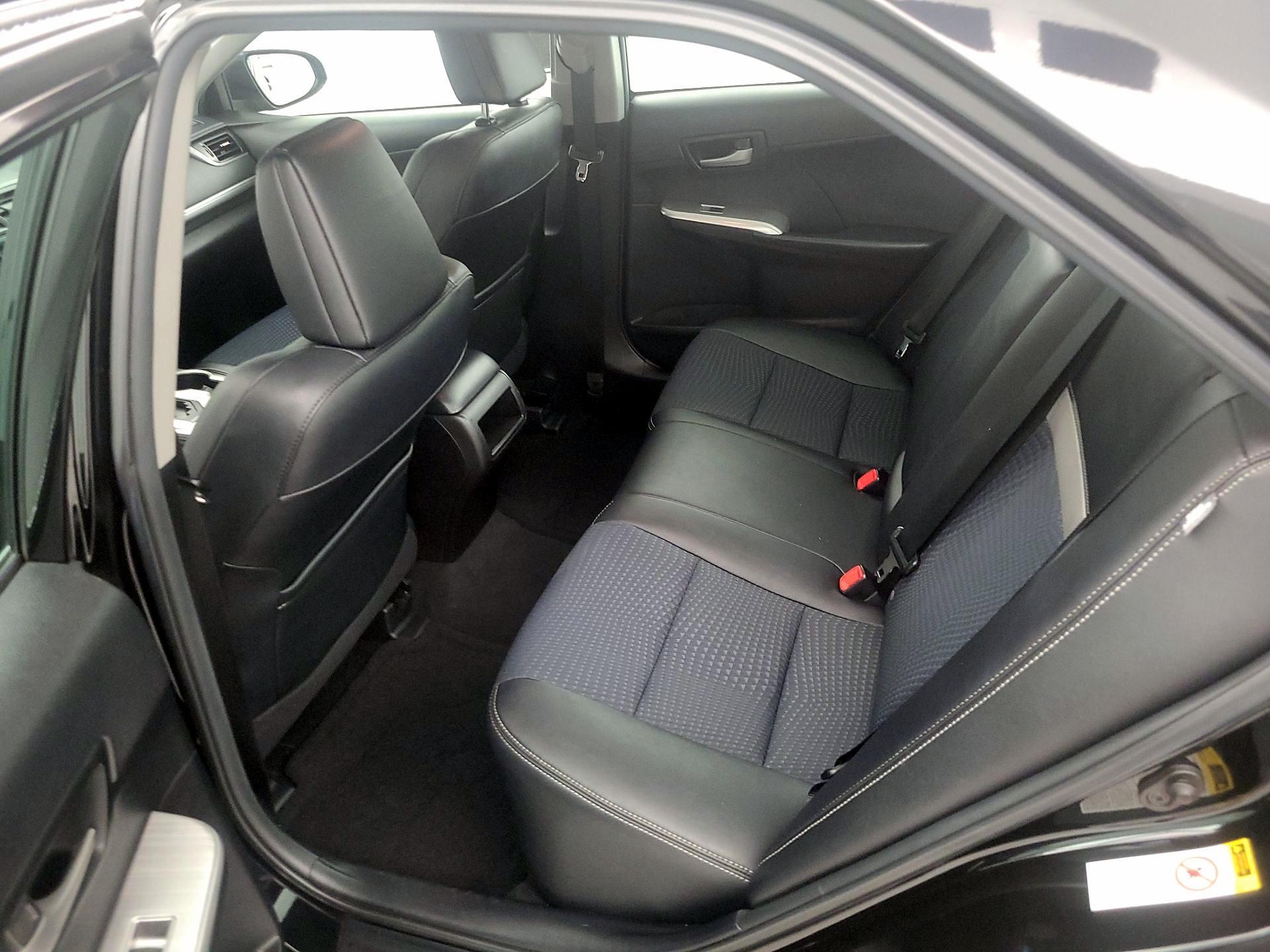 Thumbnail: 2014 Toyota Camry - 17