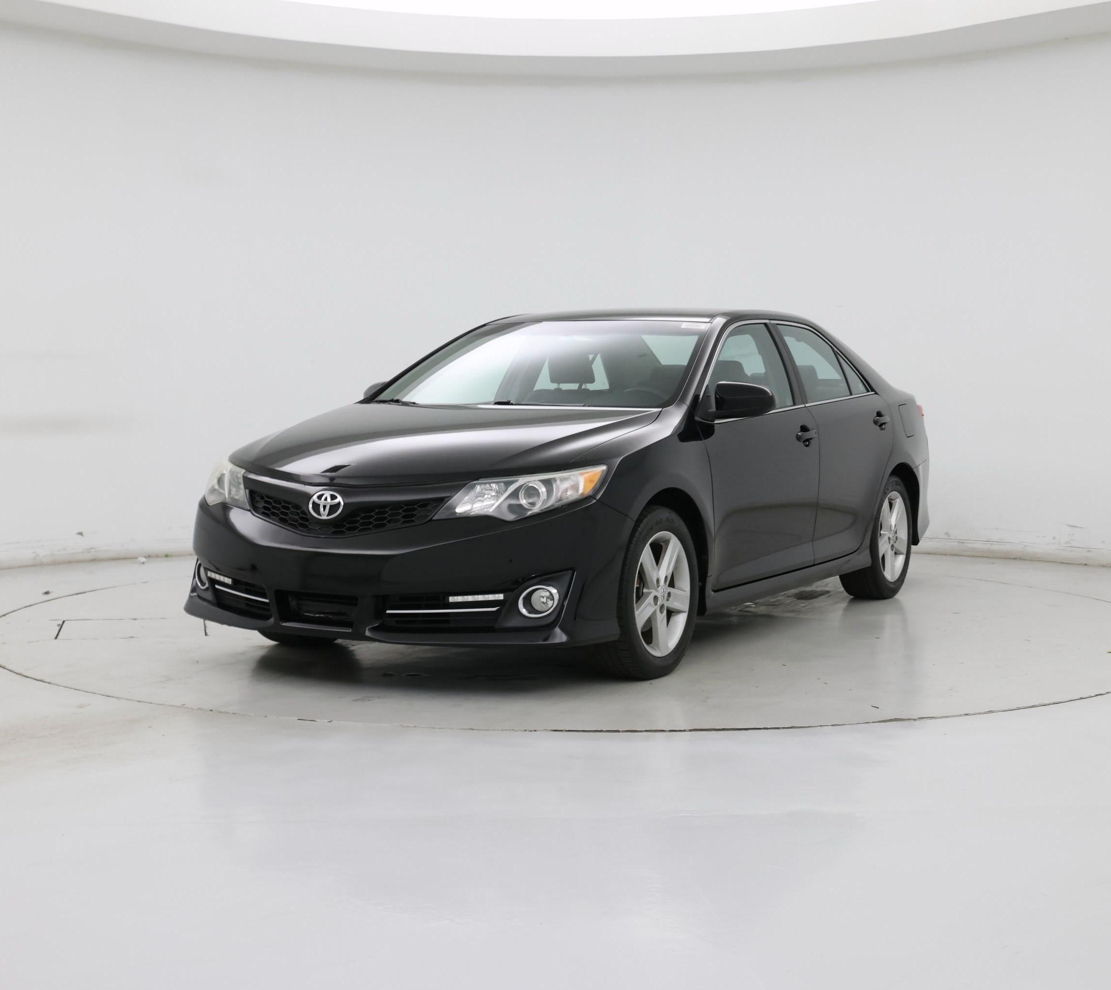 Thumbnail: 2014 Toyota Camry - 4