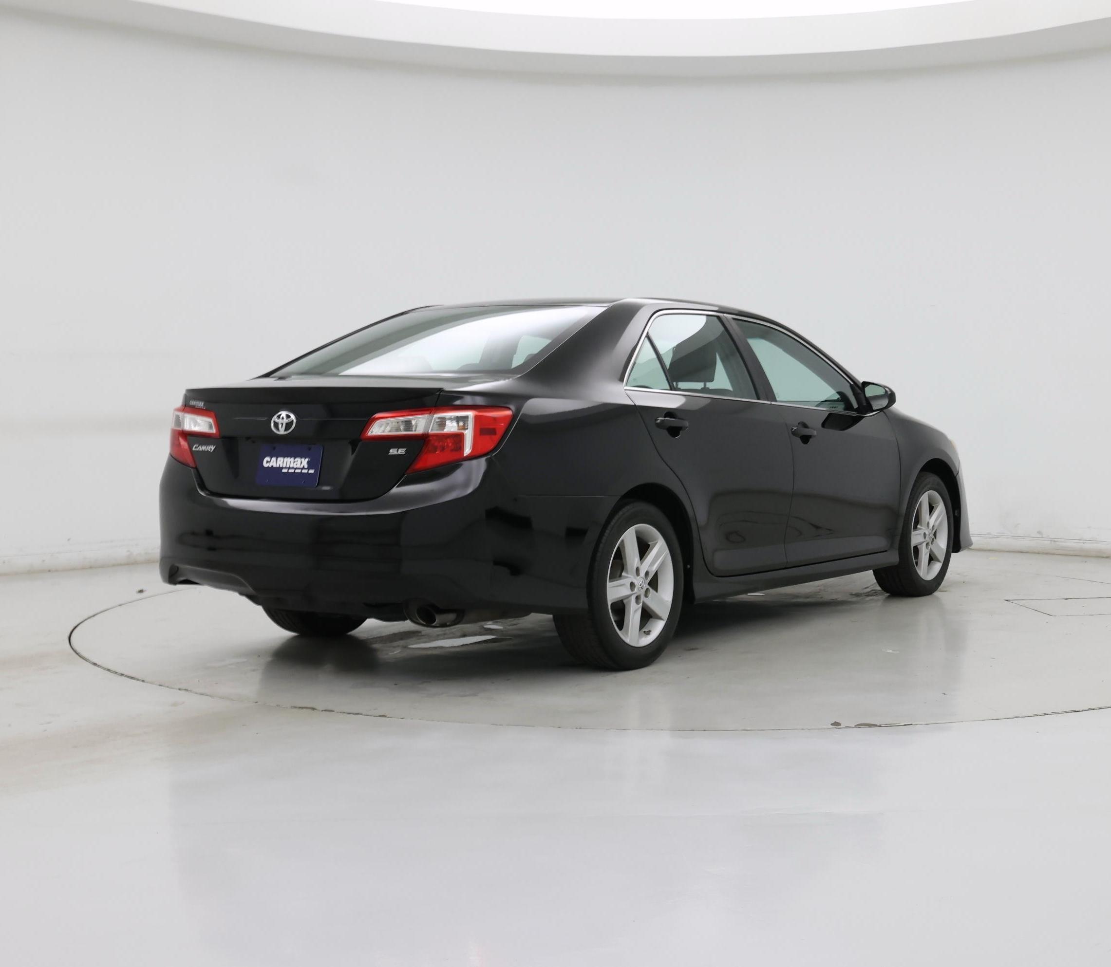 Thumbnail: 2014 Toyota Camry - 8