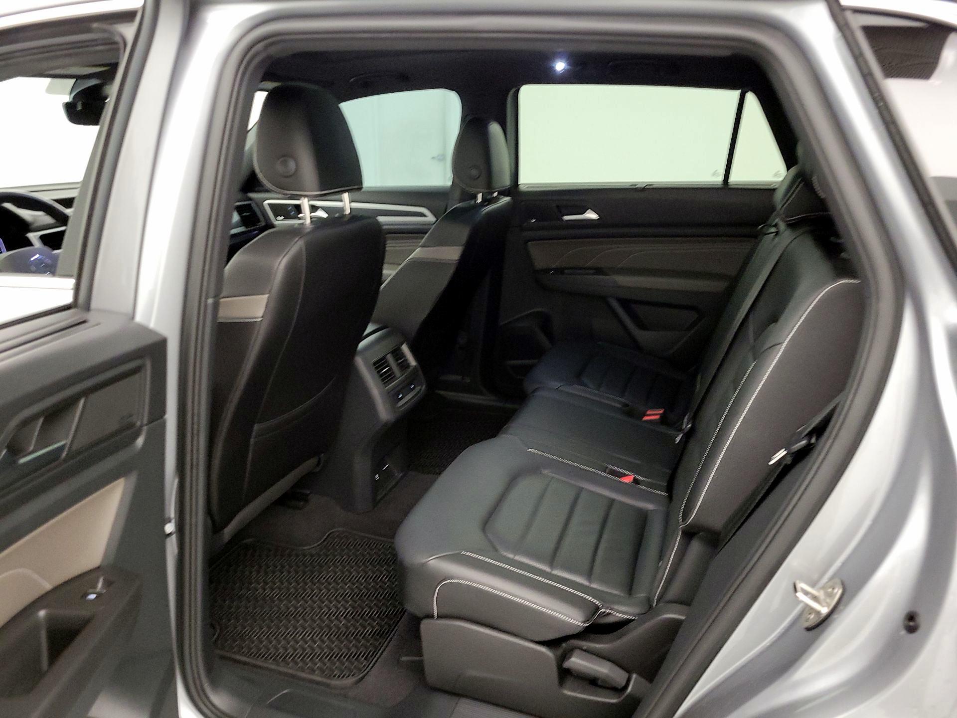 Thumbnail: 2023 Volkswagen Atlas - 19