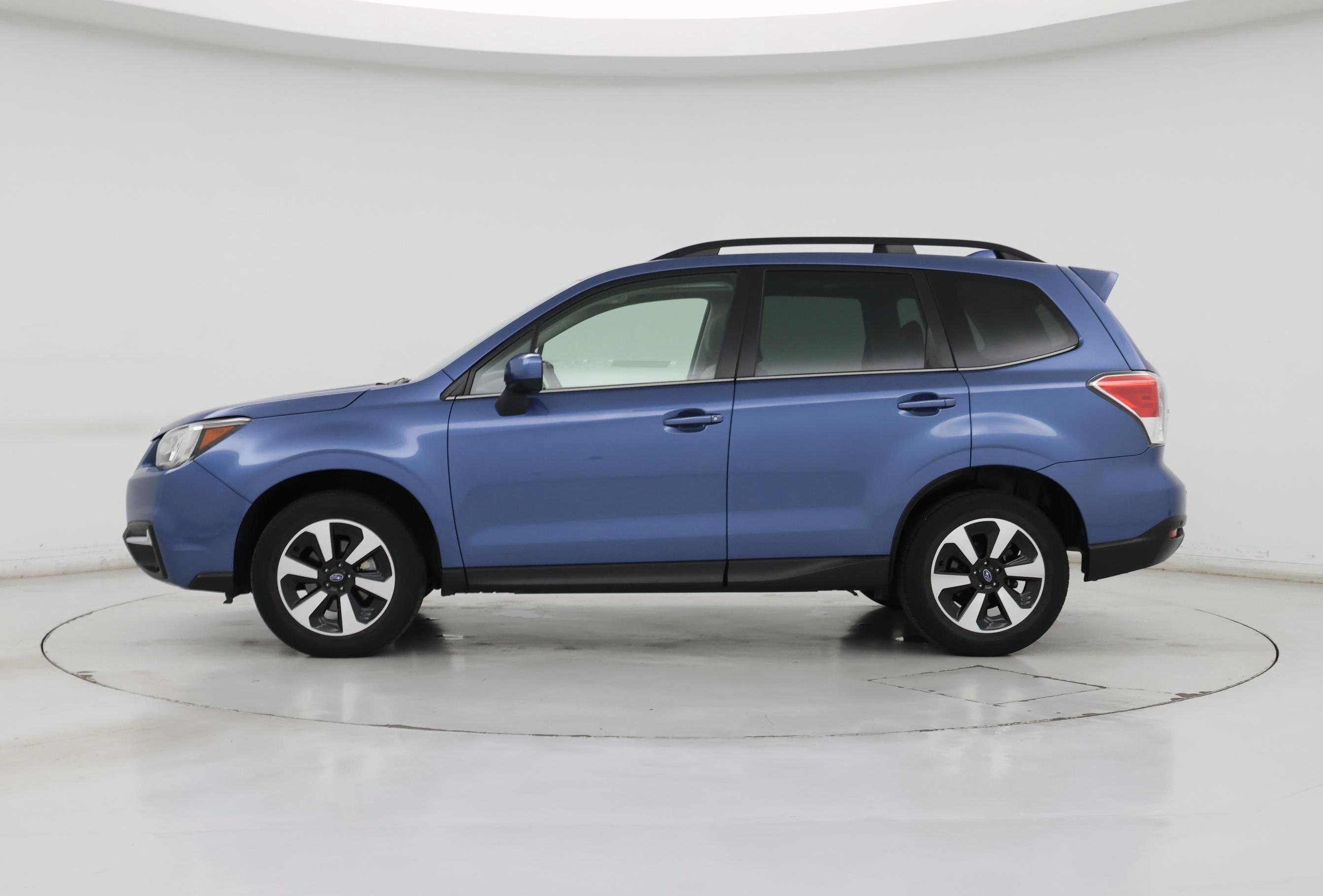 Thumbnail: 2018 Subaru Forester - 3
