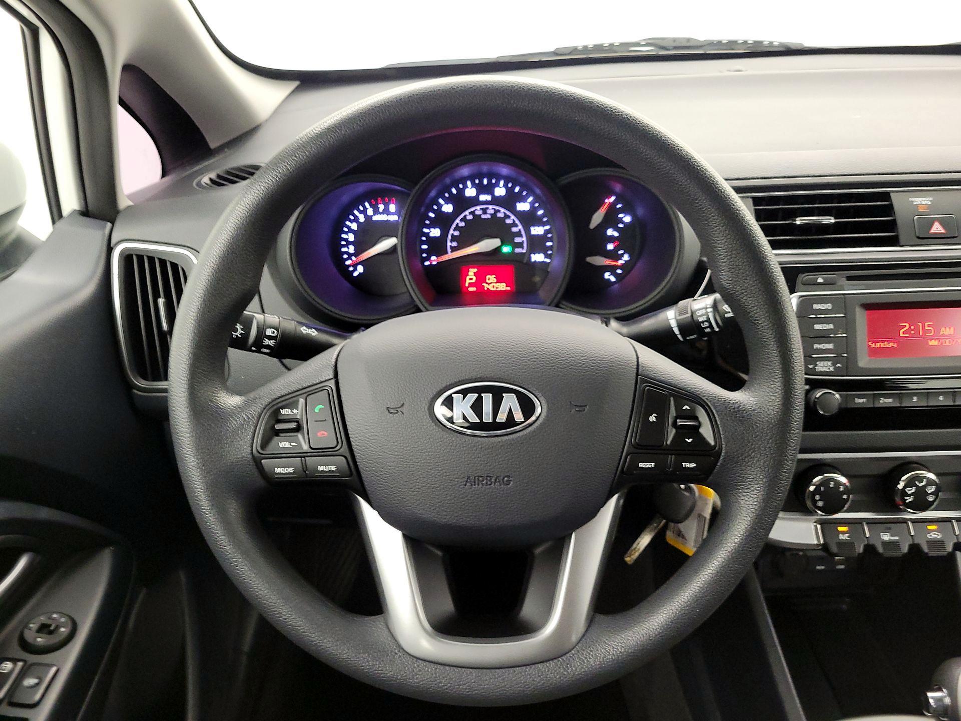 Thumbnail: 2017 Kia Rio - 10