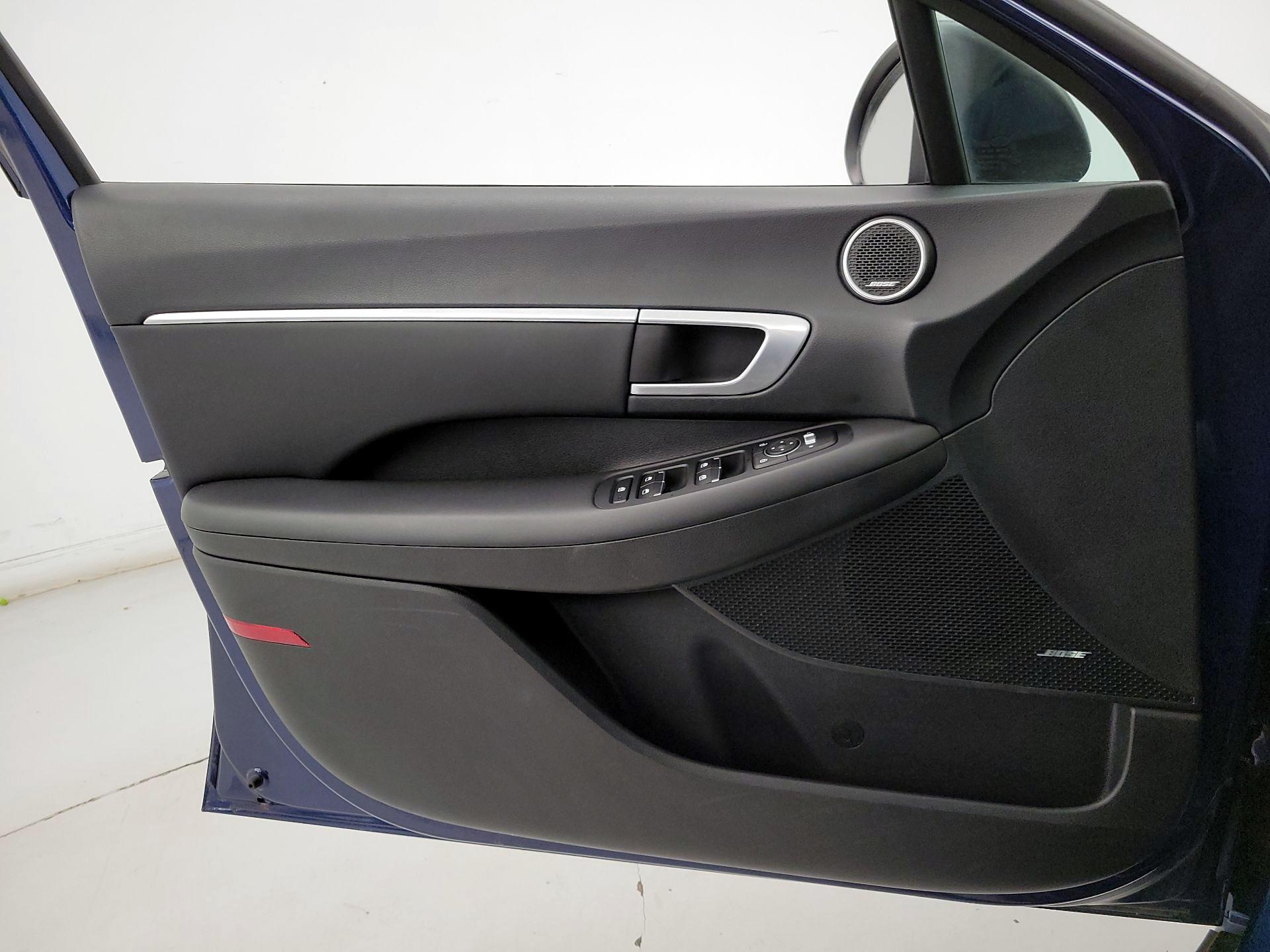 Thumbnail: 2020 Hyundai Sonata - 12