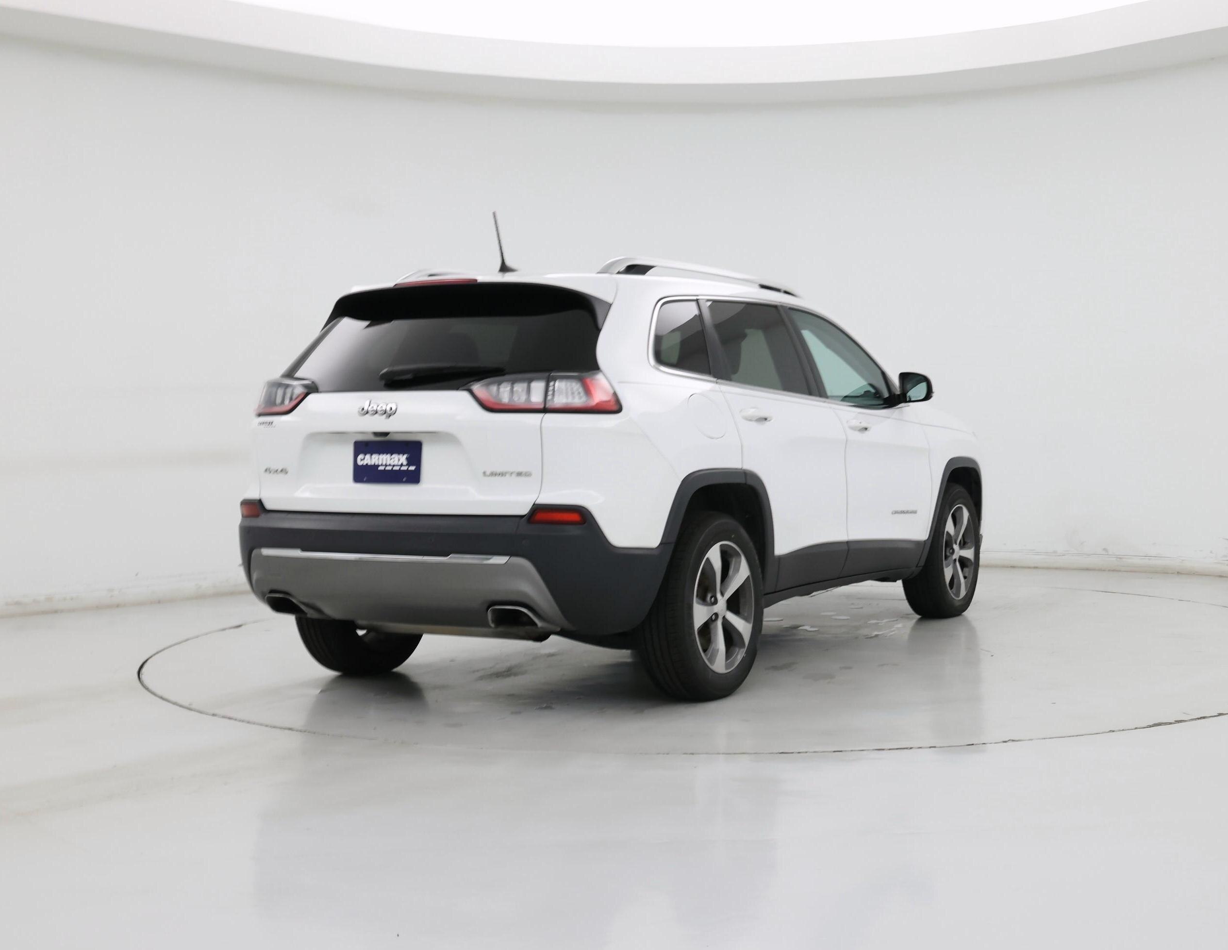 Thumbnail: 2019 Jeep Cherokee - 8