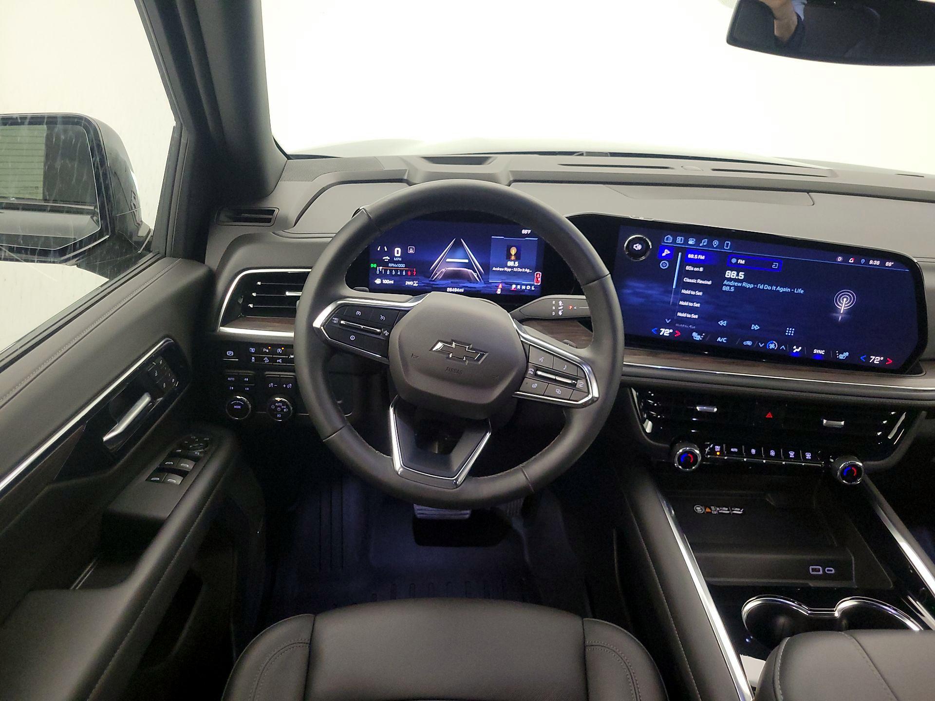 Thumbnail: 2025 Chevrolet Tahoe - 10