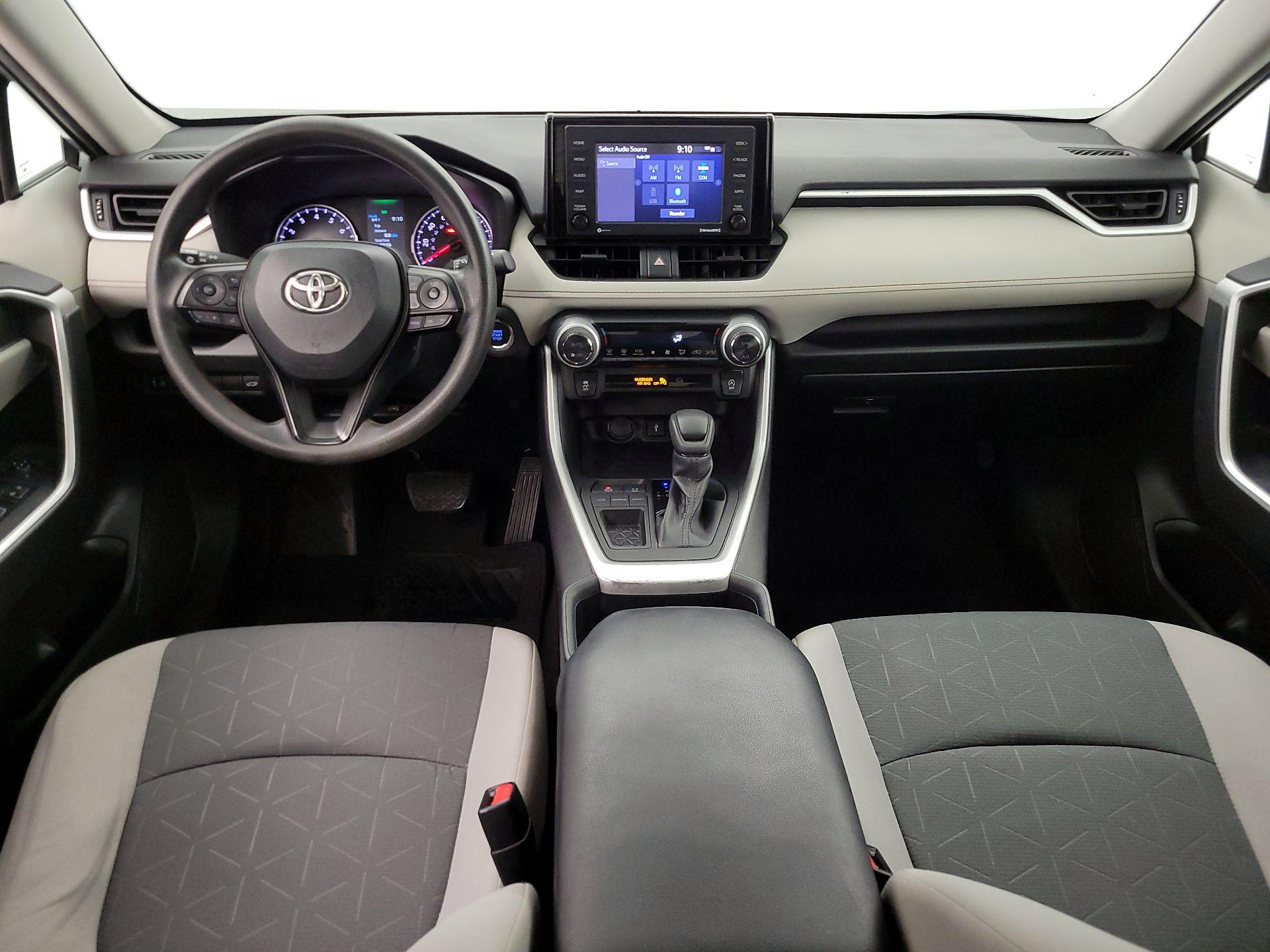 Thumbnail: 2022 Toyota RAV4 - 9