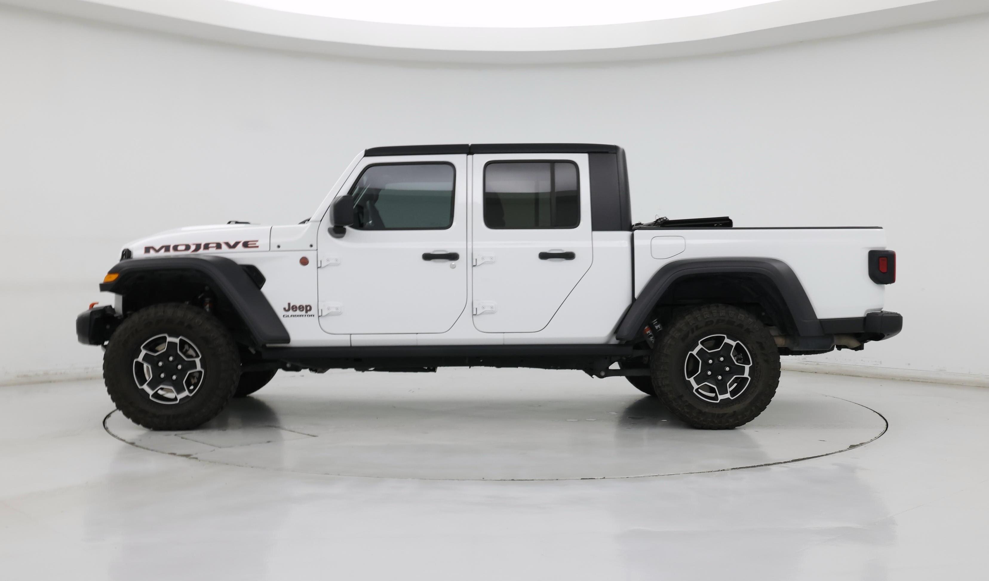 Thumbnail: 2021 Jeep Gladiator - 3