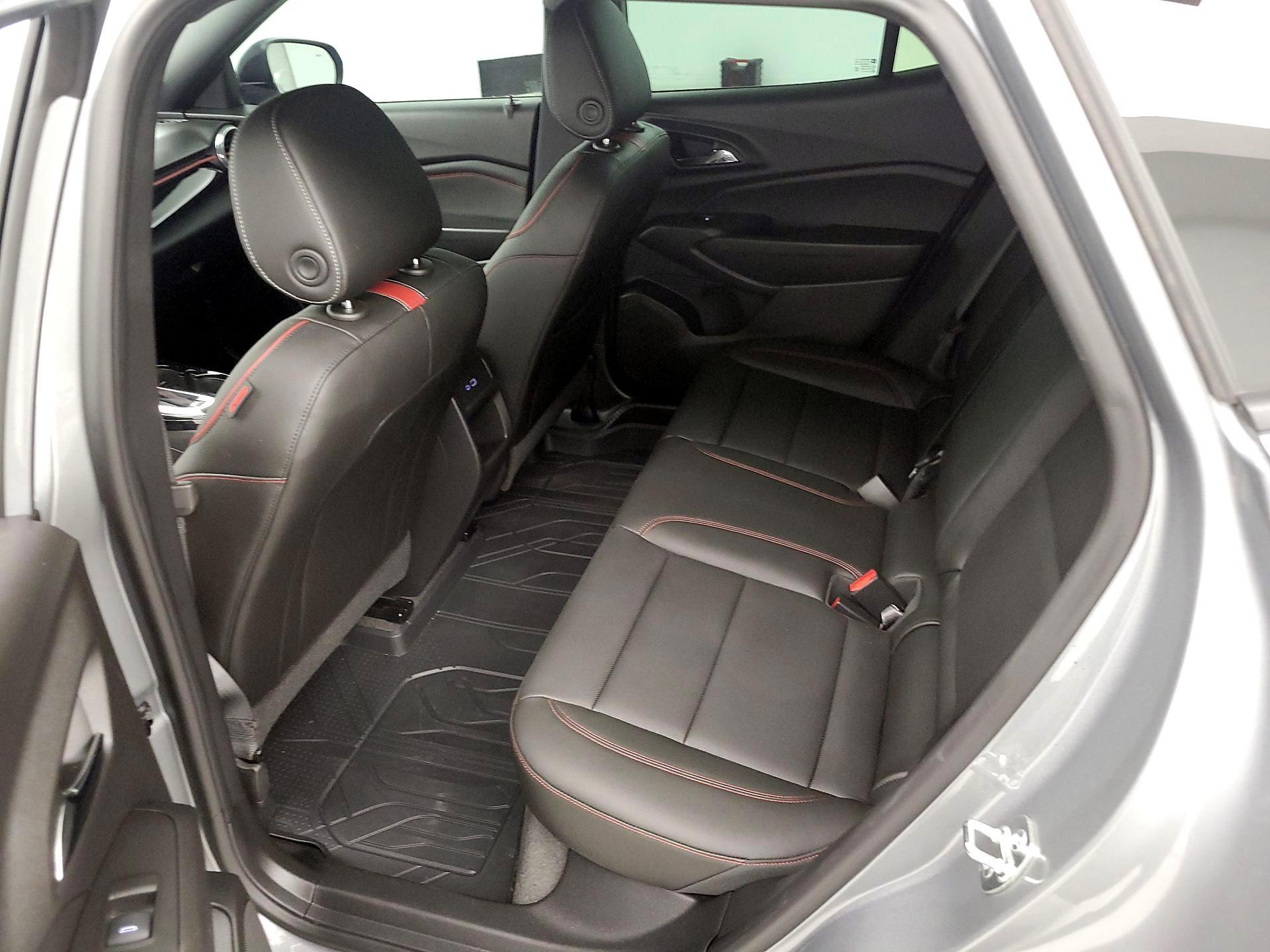 Thumbnail: 2025 Chevrolet Trax - 19
