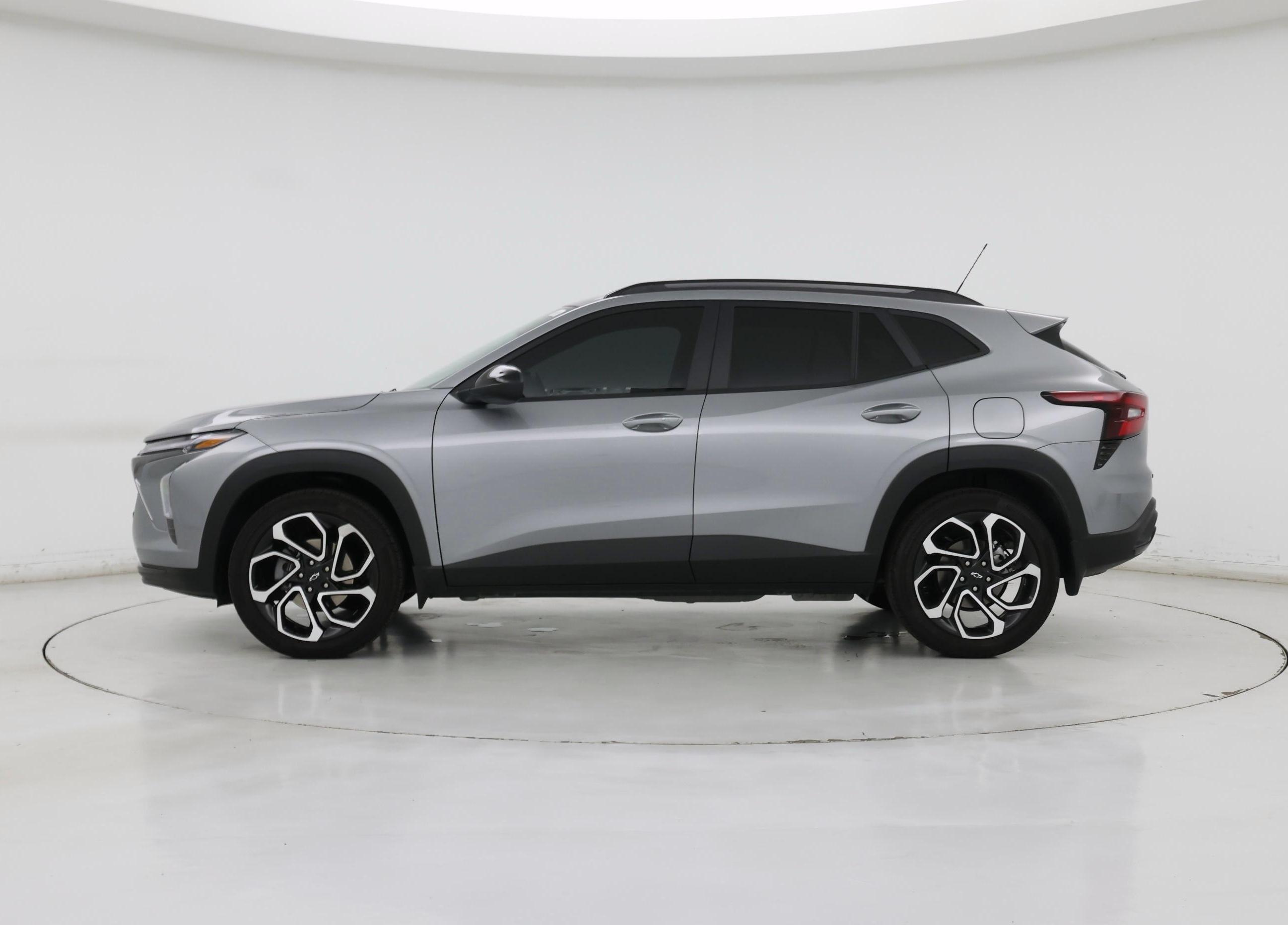 Thumbnail: 2025 Chevrolet Trax - 3