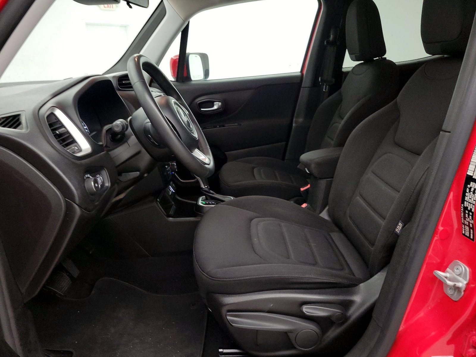 Power Seat(s) & Side Airbags