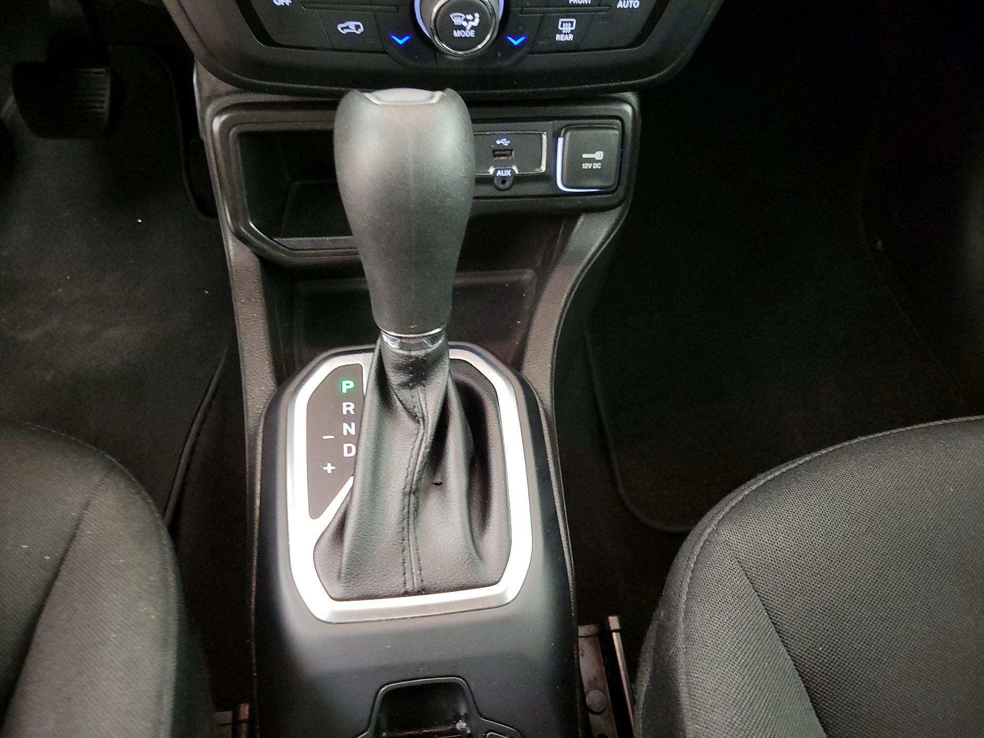 Thumbnail: 2021 Jeep Renegade - 17