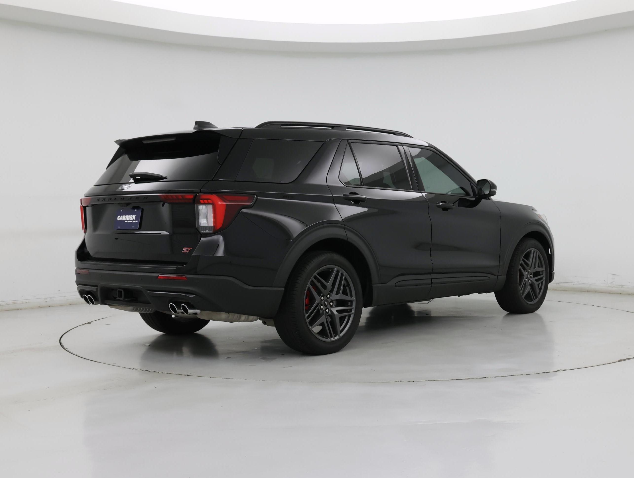 Thumbnail: 2025 Ford Explorer - 8