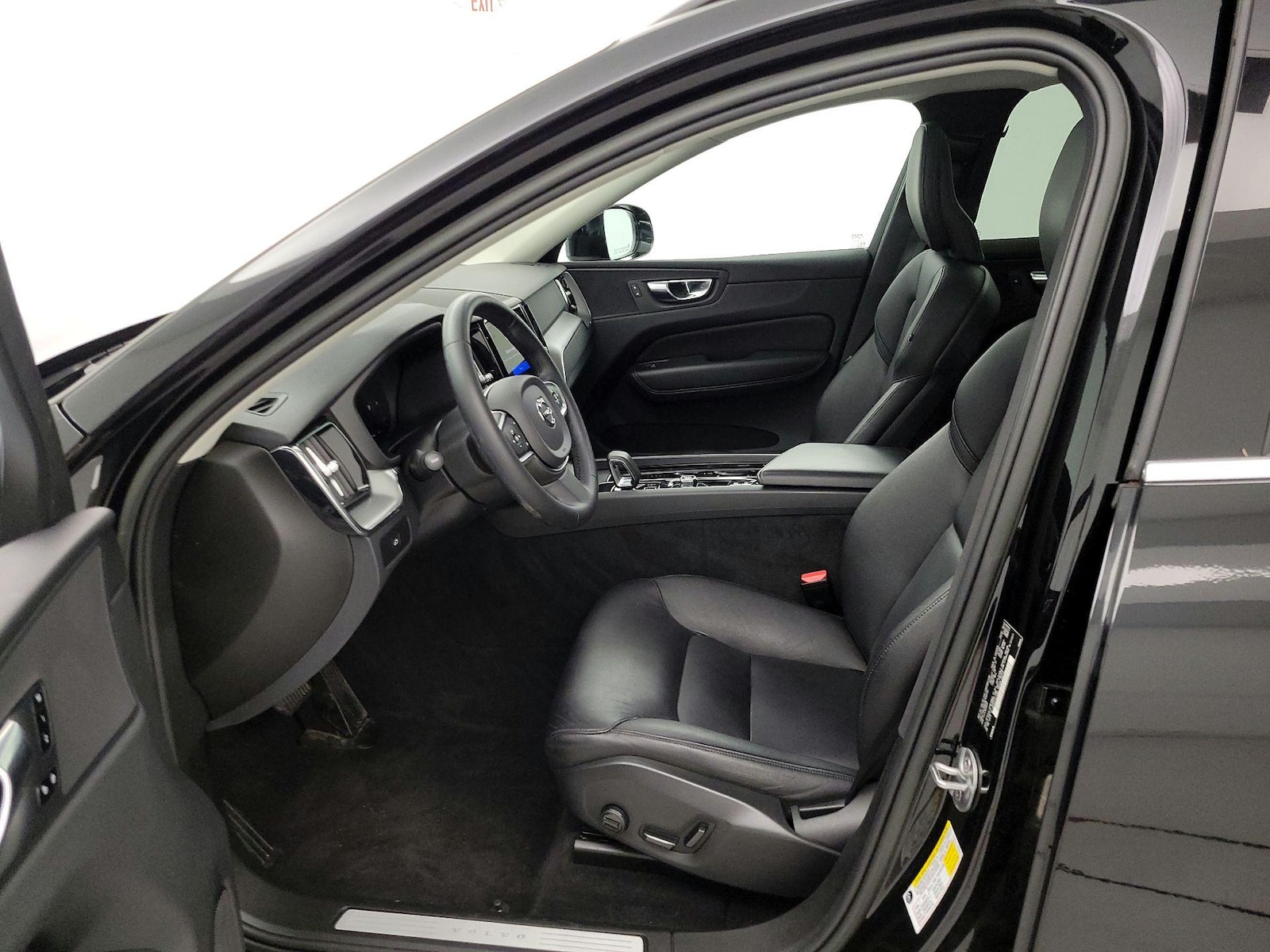 2023 Volvo XC60 Core - Photo 12