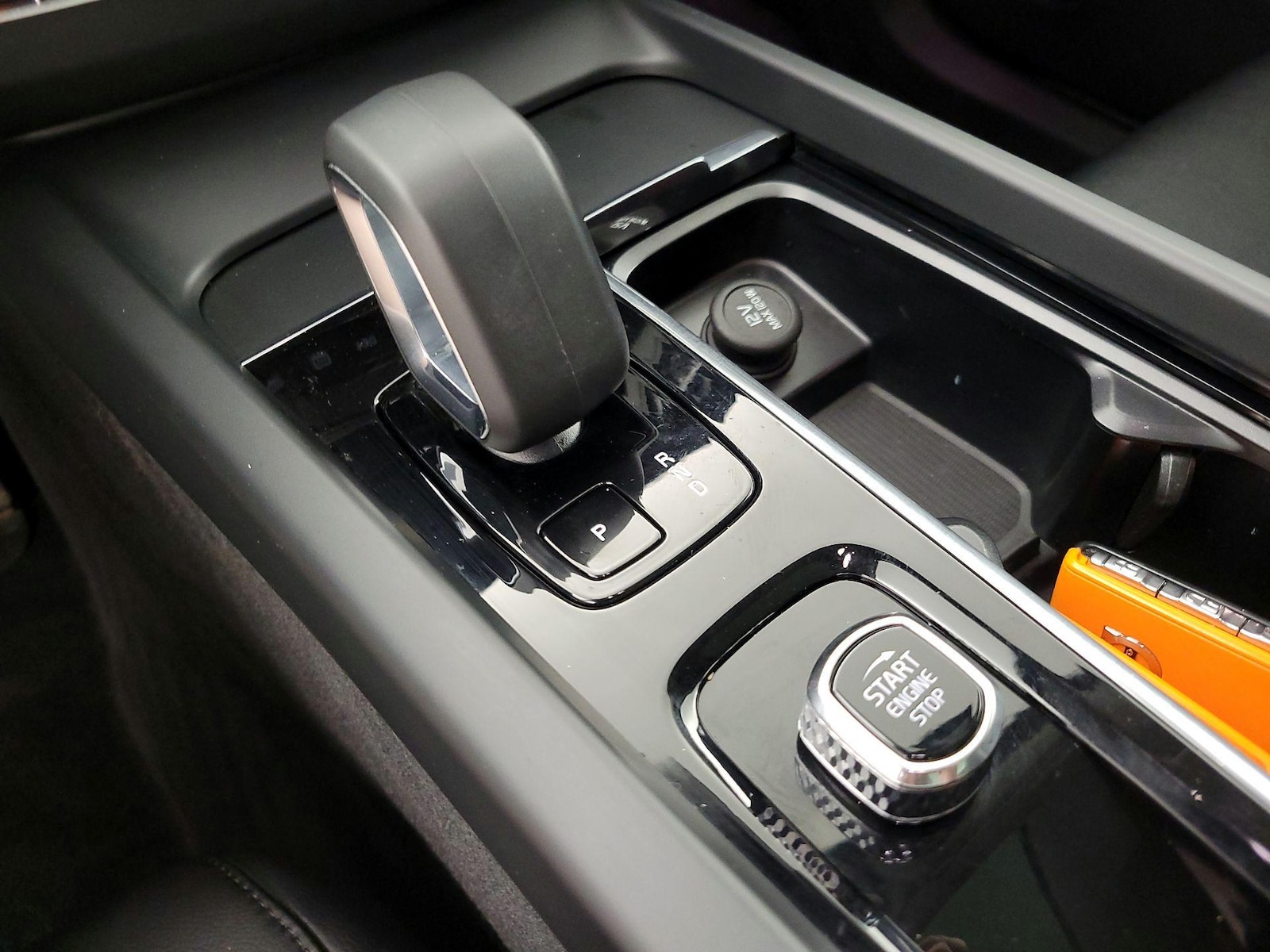 2023 Volvo XC60 Core - Photo 17