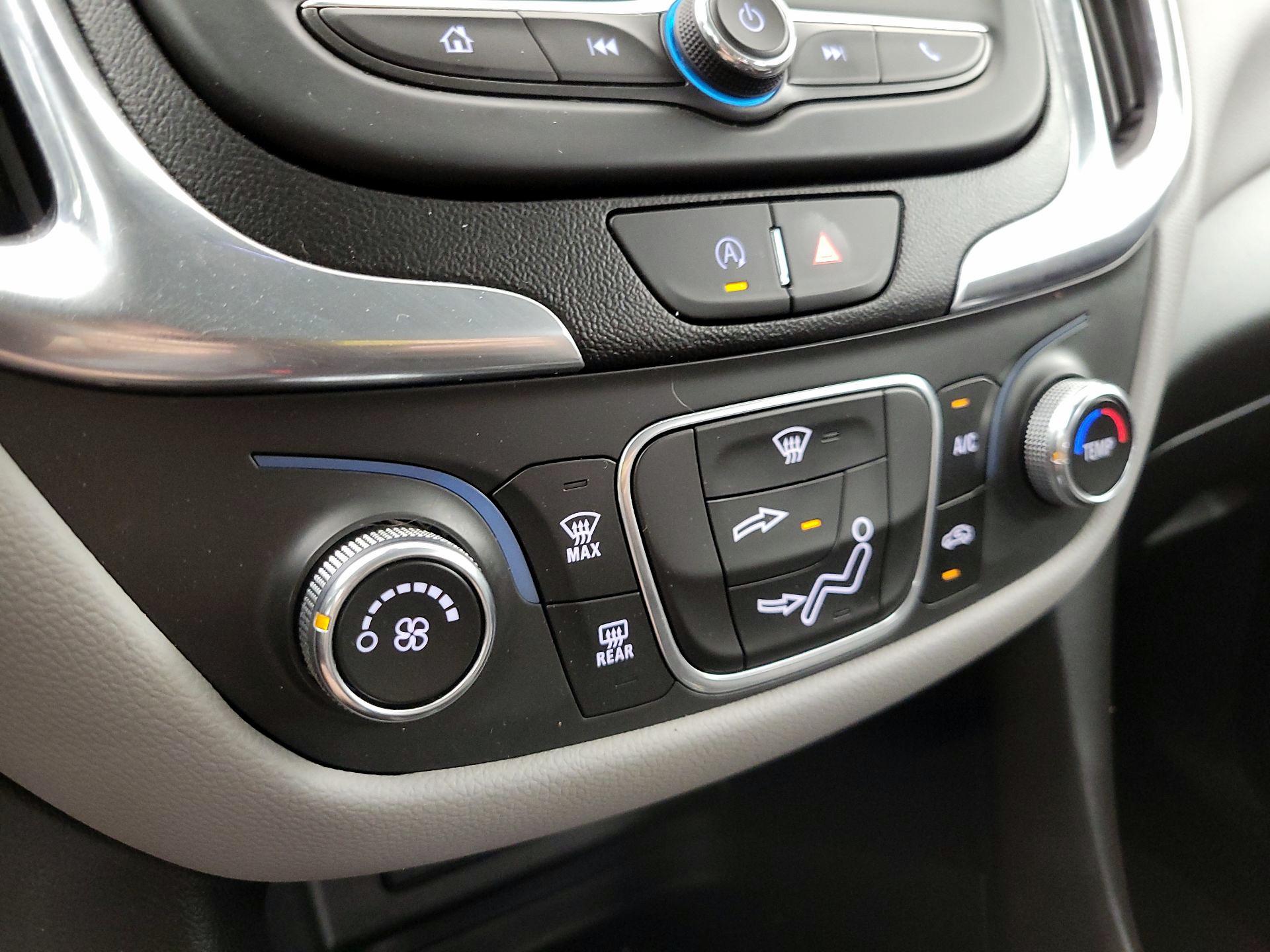 Thumbnail: 2022 Chevrolet Equinox - 15