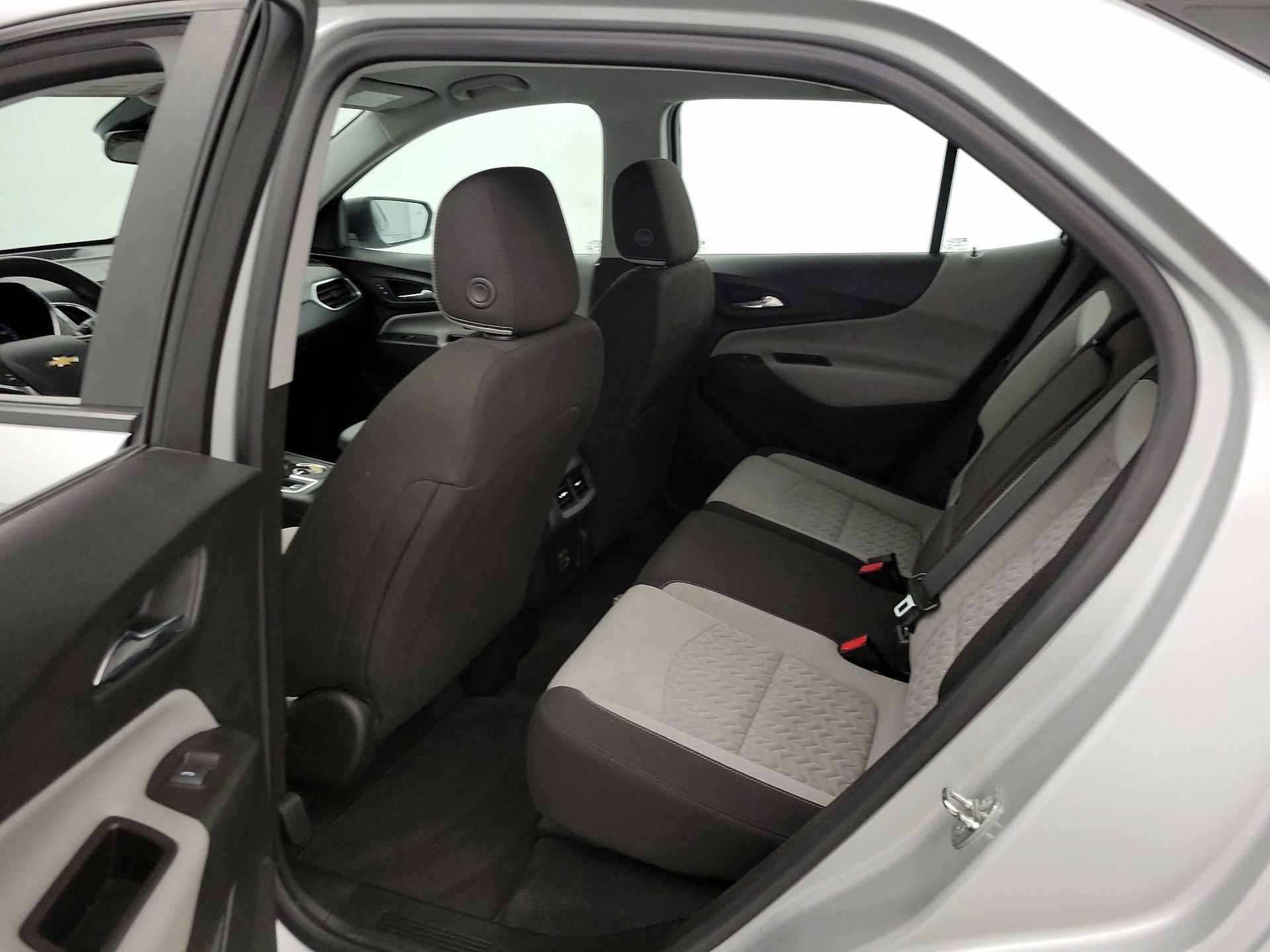 Thumbnail: 2022 Chevrolet Equinox - 18