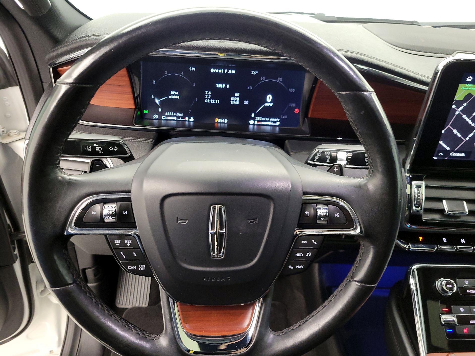 Thumbnail: 2020 Lincoln Navigator - 10