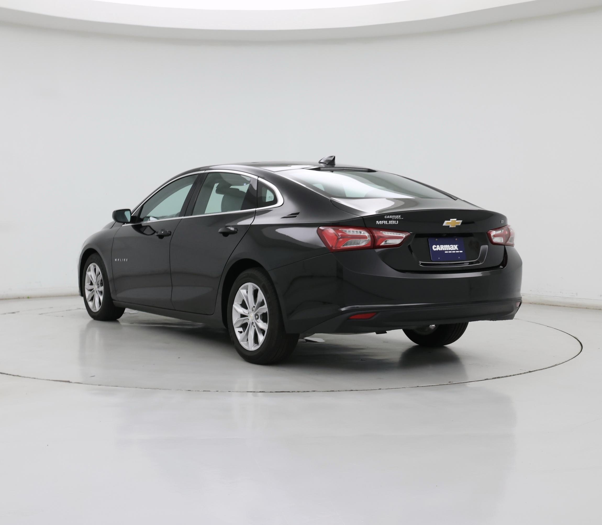 Thumbnail: 2022 Chevrolet Malibu - 2