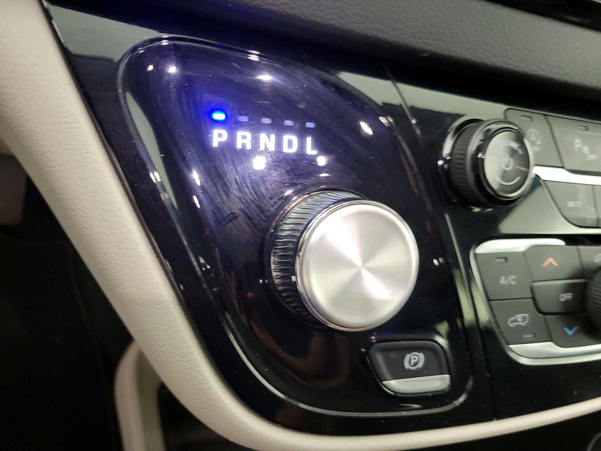 Thumbnail: 2024 Chrysler Pacifica - 17