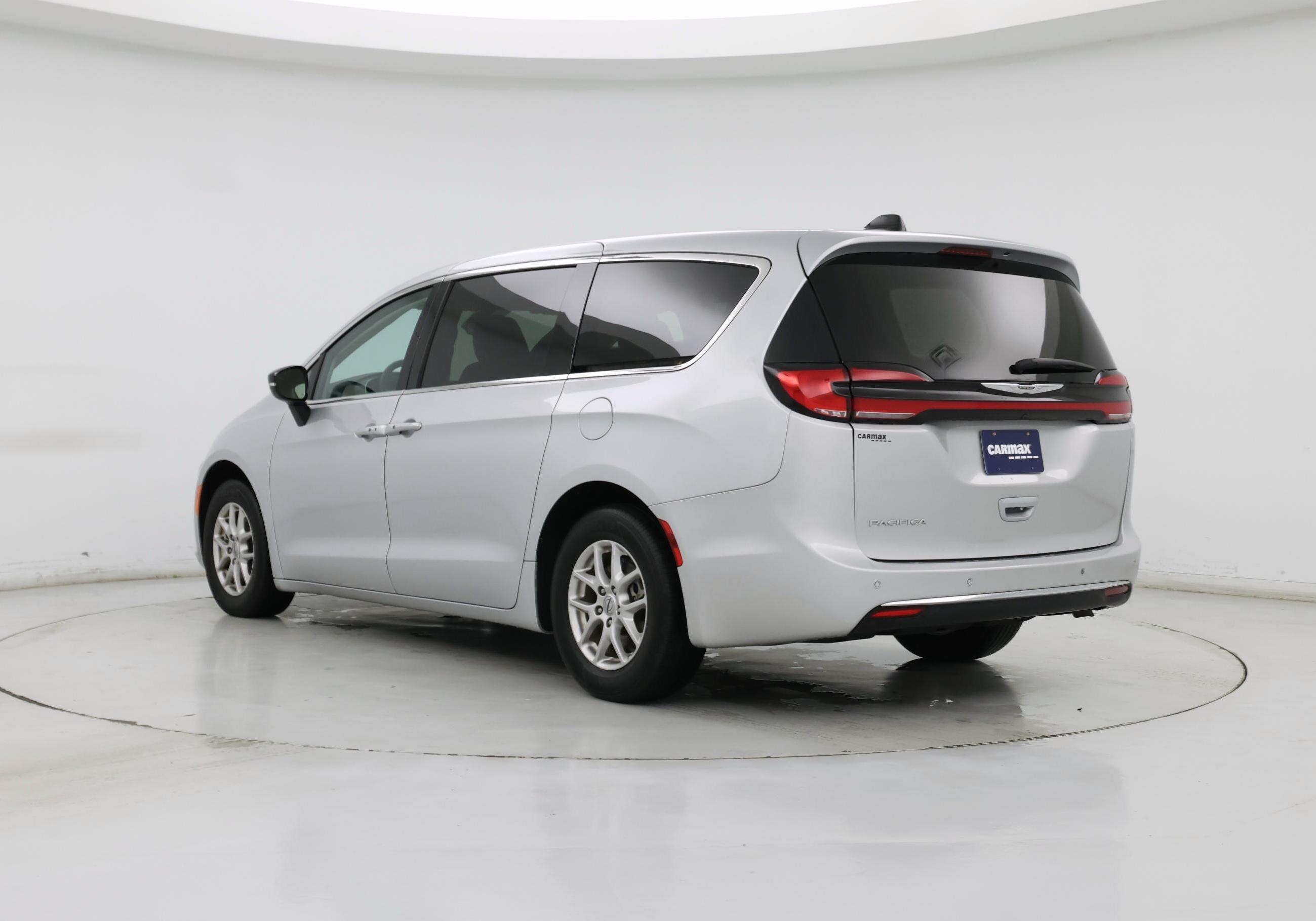 Thumbnail: 2024 Chrysler Pacifica - 2