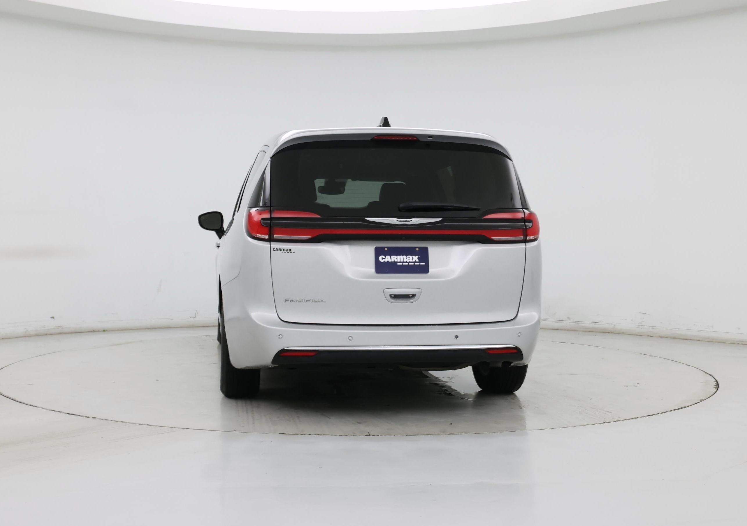 Thumbnail: 2024 Chrysler Pacifica - 6