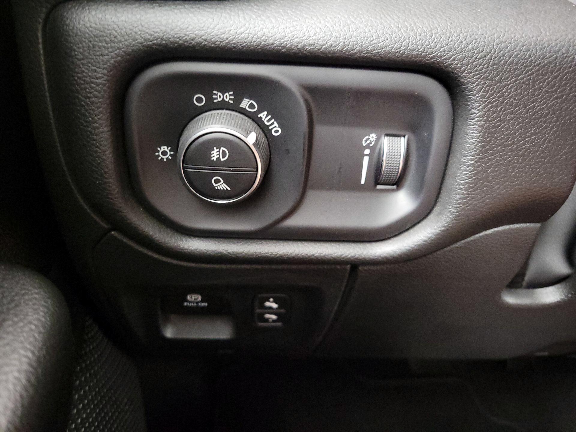 Thumbnail: 2024 RAM 1500 - 13