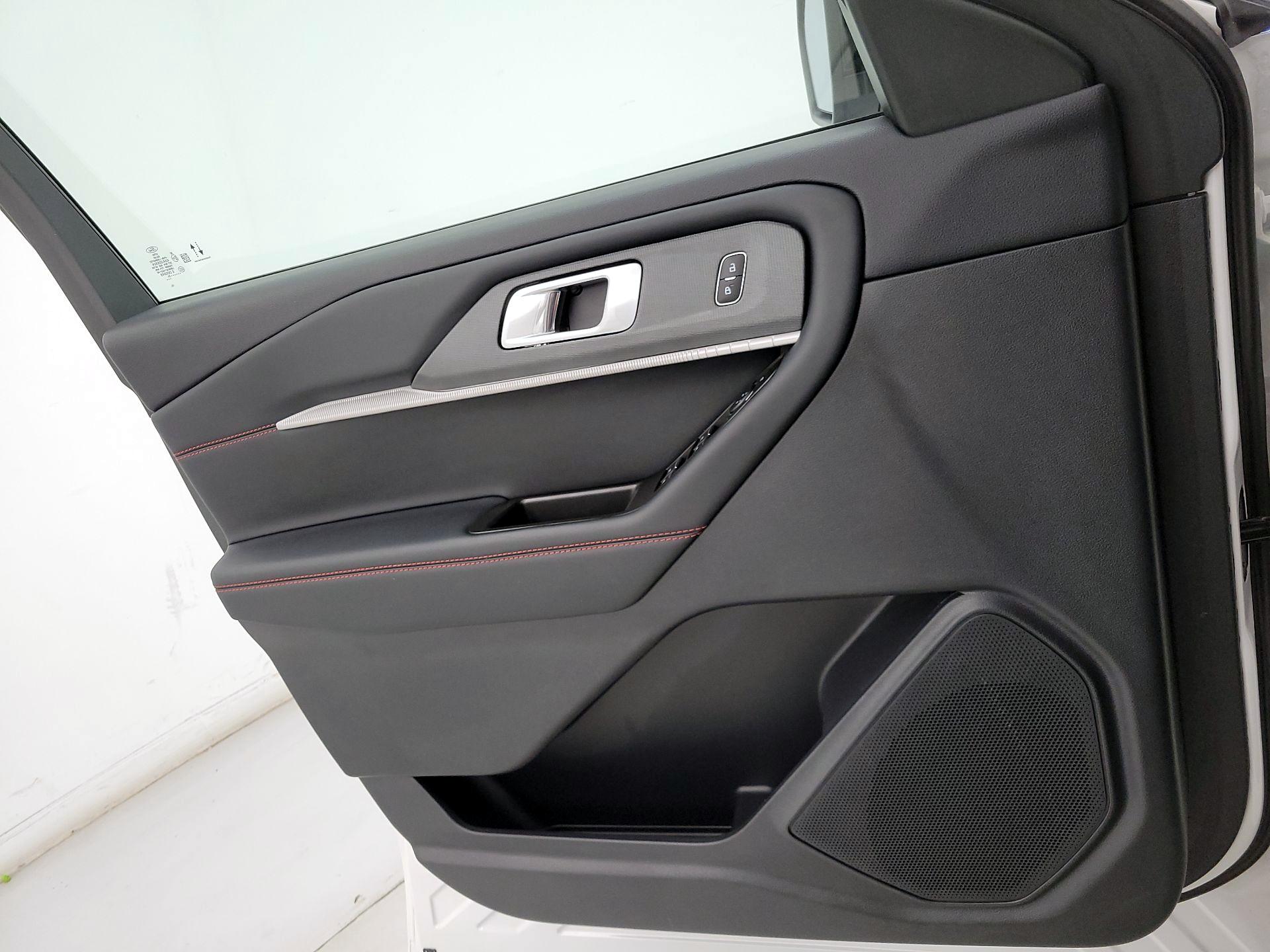 Thumbnail: 2025 Ford Explorer - 12