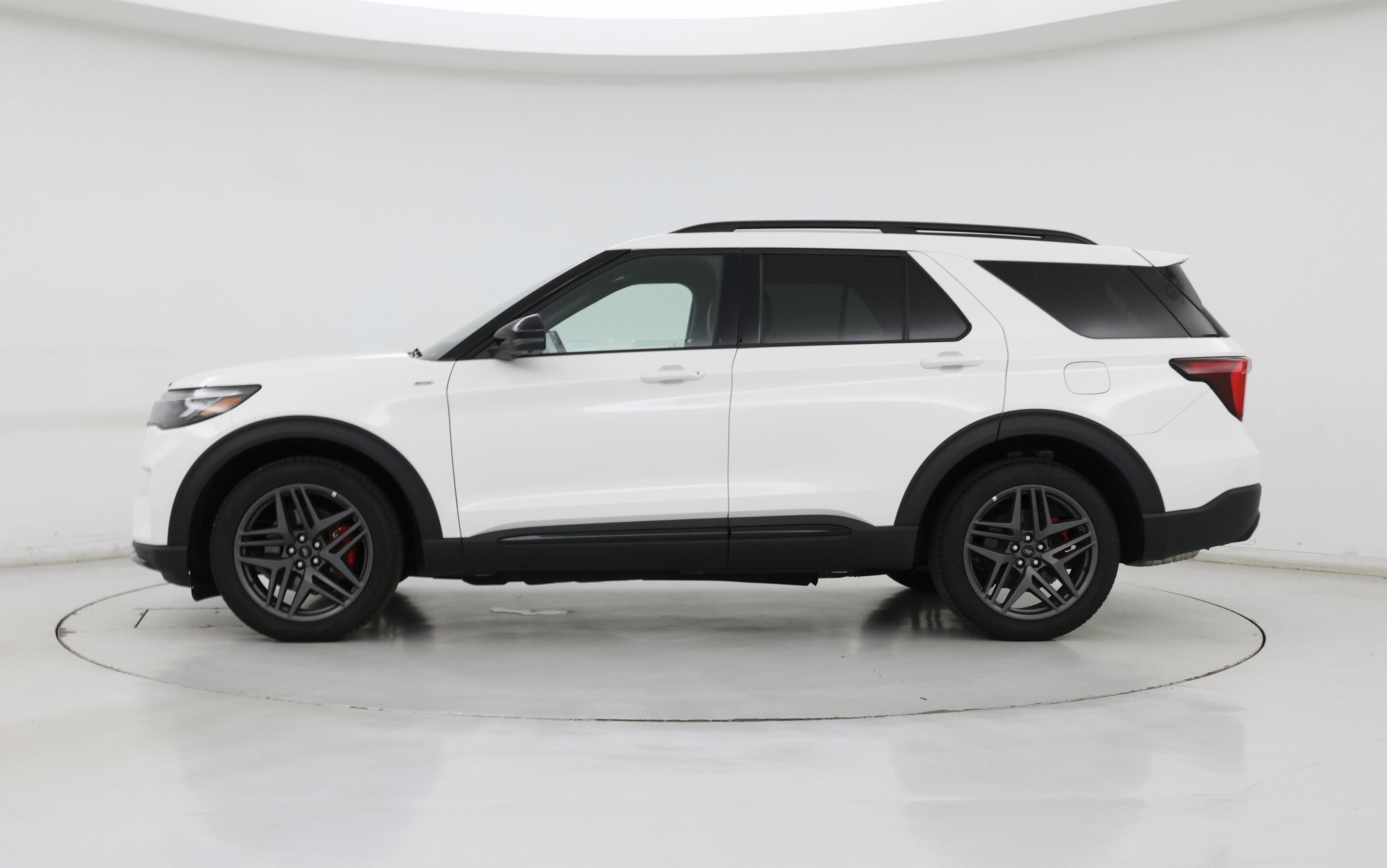 Thumbnail: 2025 Ford Explorer - 3