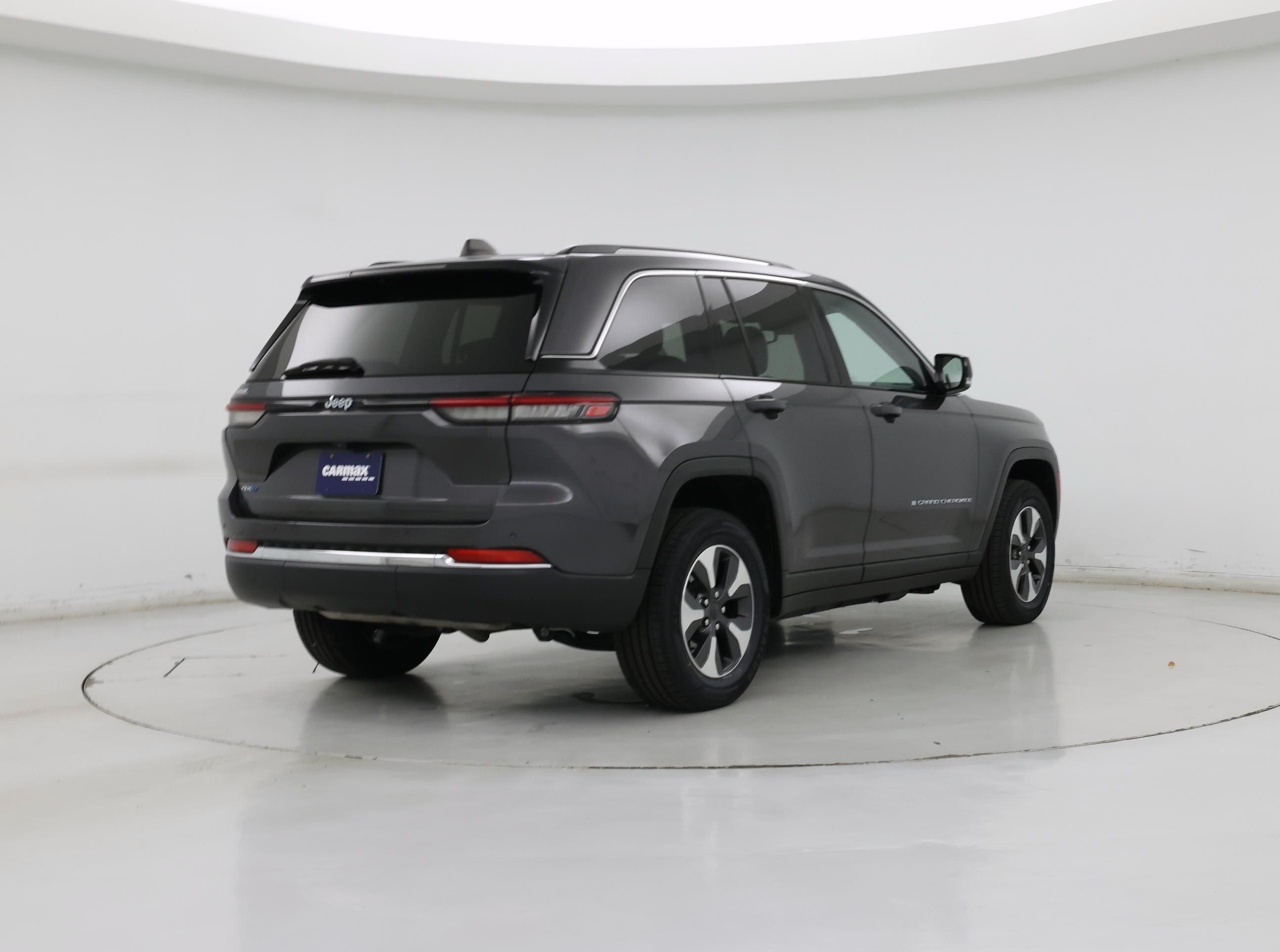 Thumbnail: 2022 Jeep Grand Cherokee - 8
