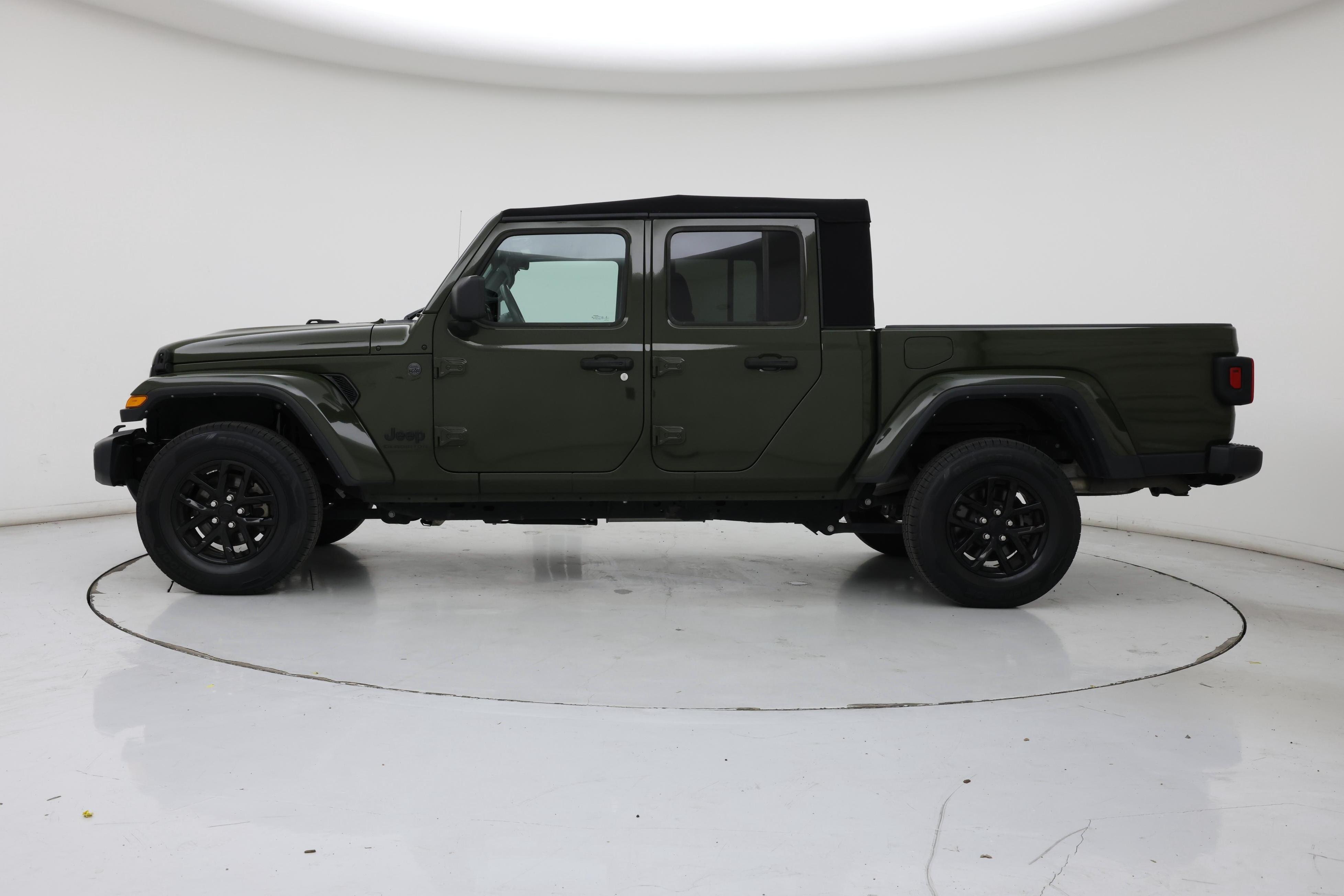 Thumbnail: 2022 Jeep Gladiator - 3