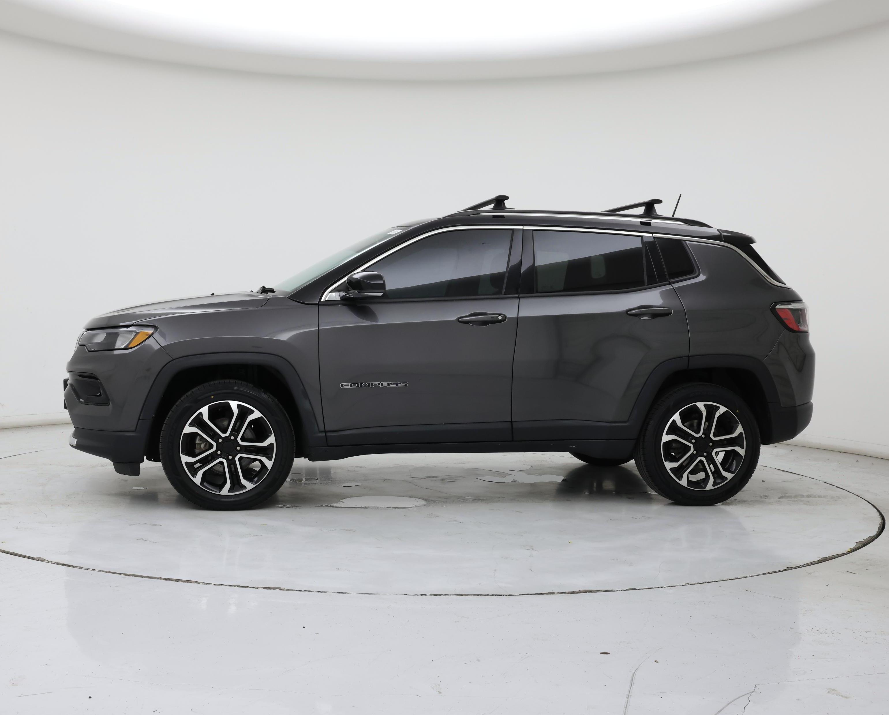 Thumbnail: 2022 Jeep Compass - 3