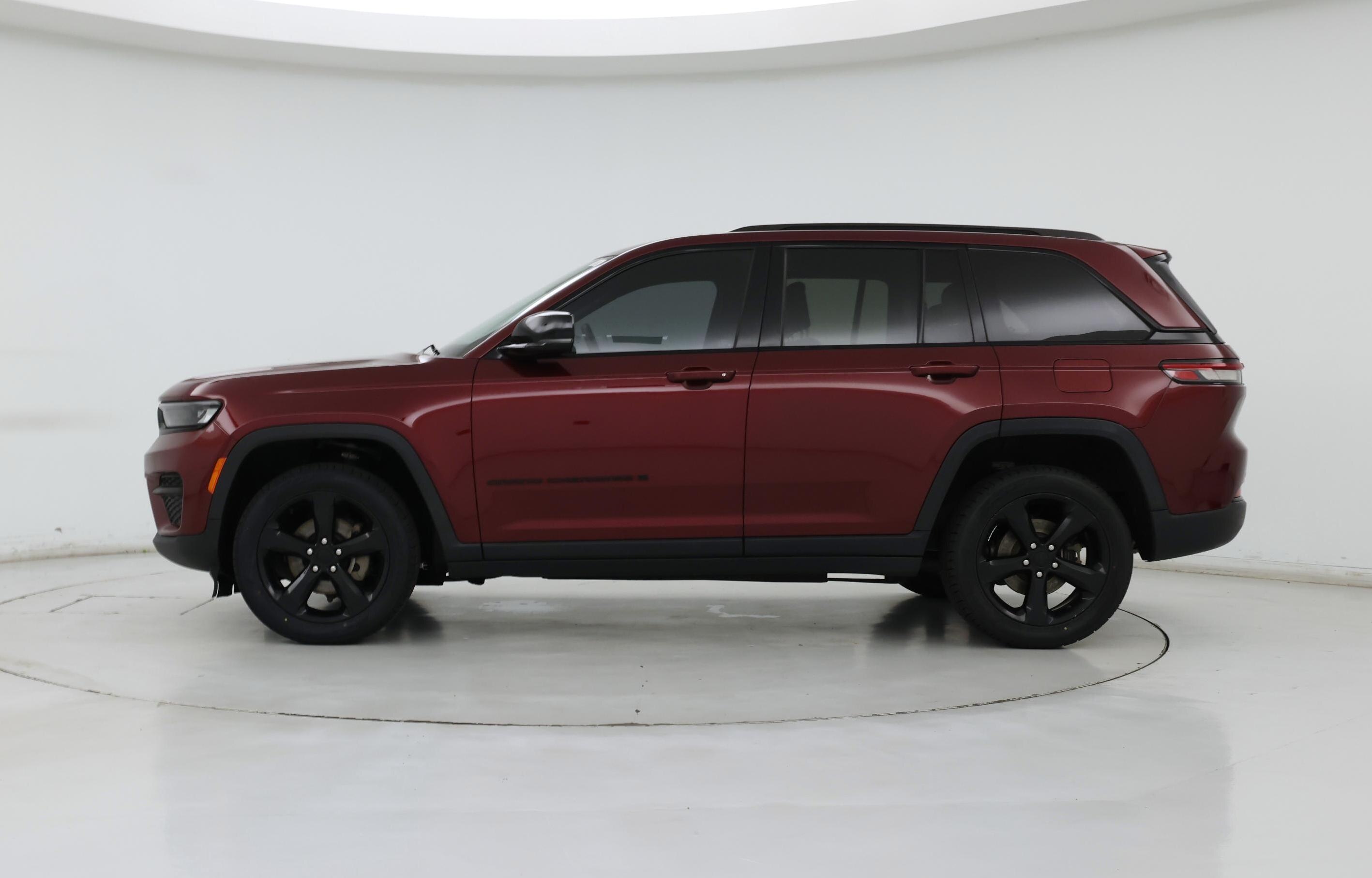 Thumbnail: 2023 Jeep Grand Cherokee - 3