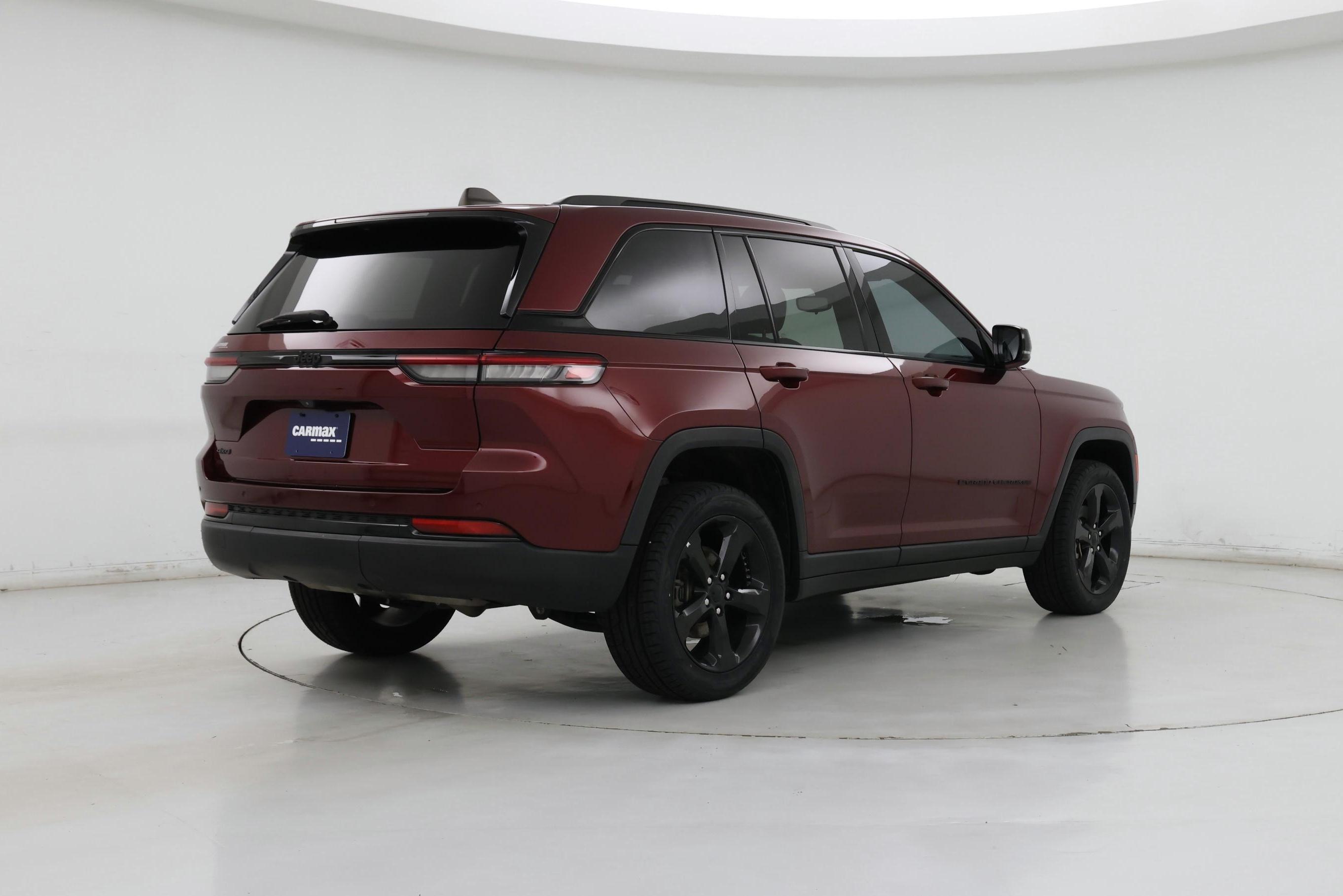 Thumbnail: 2023 Jeep Grand Cherokee - 8