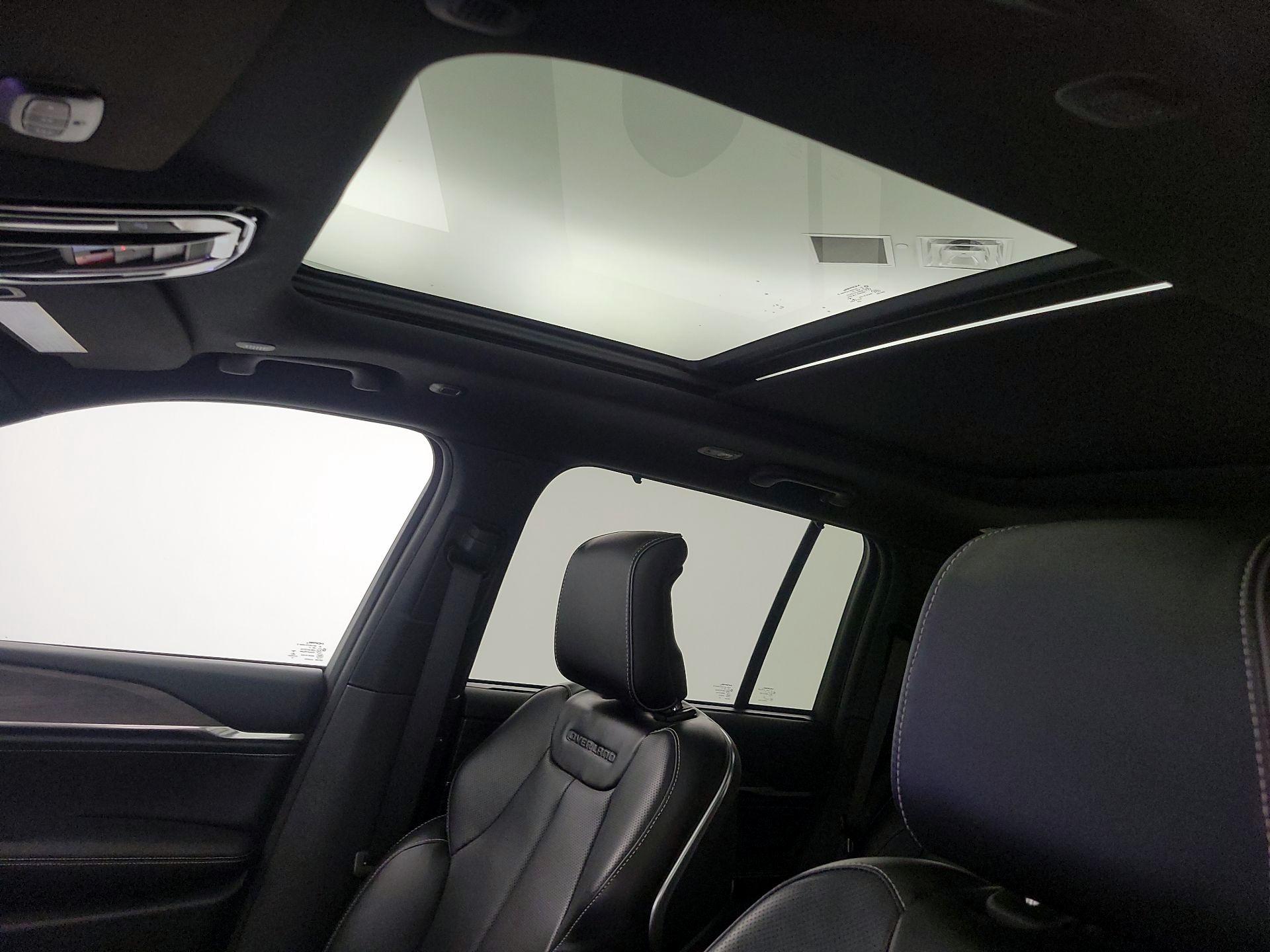 Thumbnail: 2022 Jeep Grand Cherokee - 20