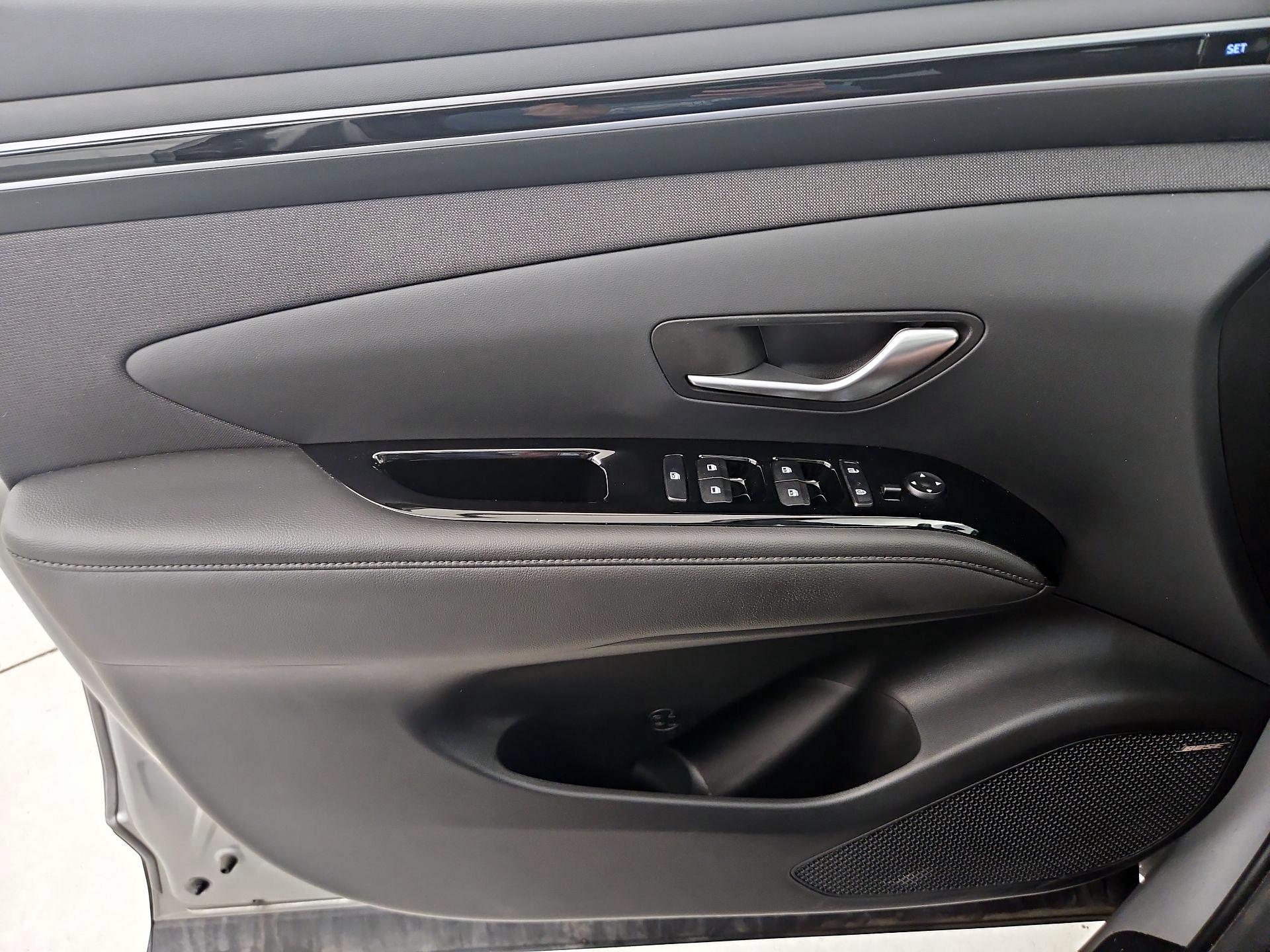 Thumbnail: 2023 Hyundai Tucson - 12