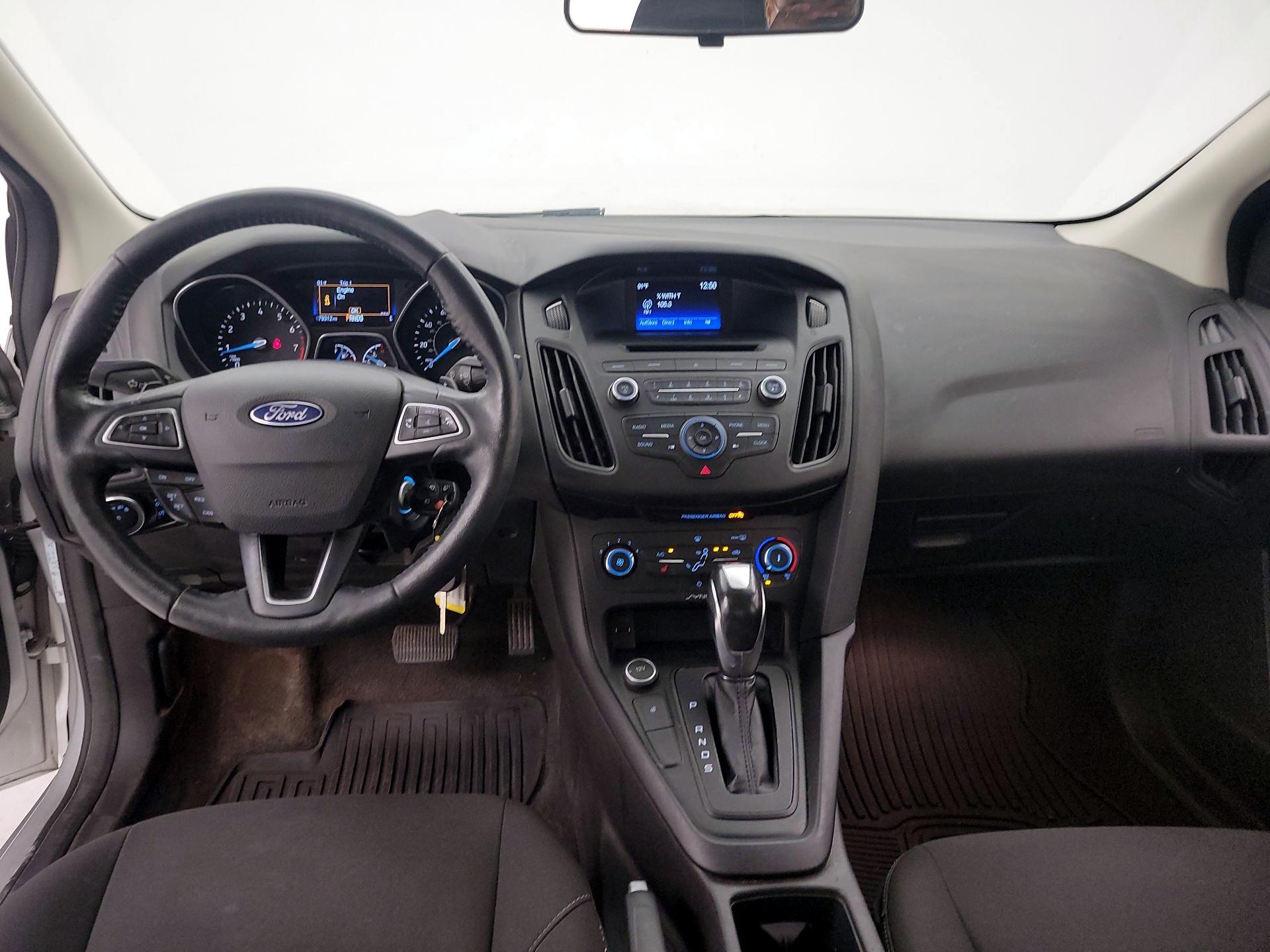 Thumbnail: 2016 Ford Focus - 9