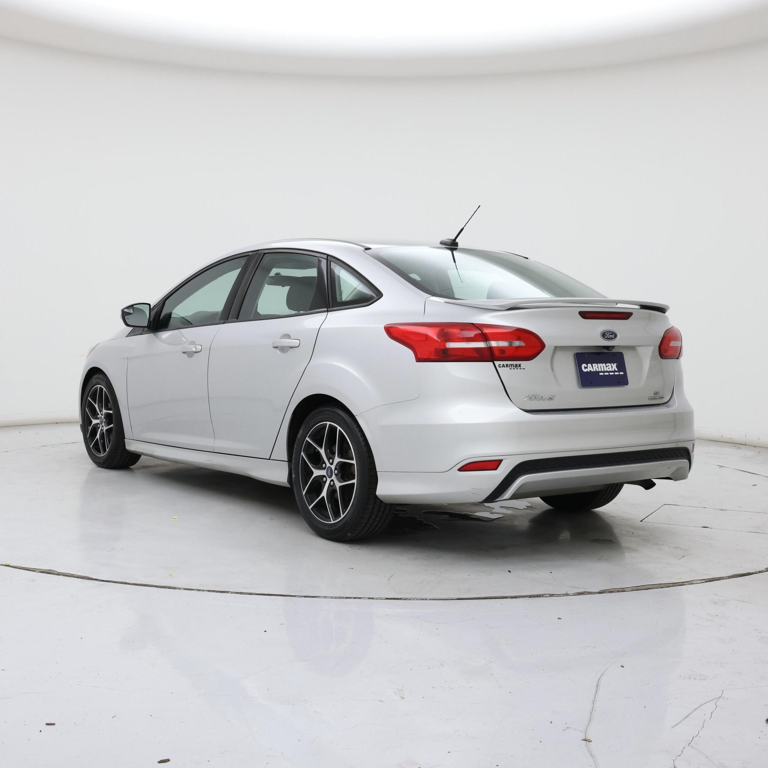 Thumbnail: 2016 Ford Focus - 2
