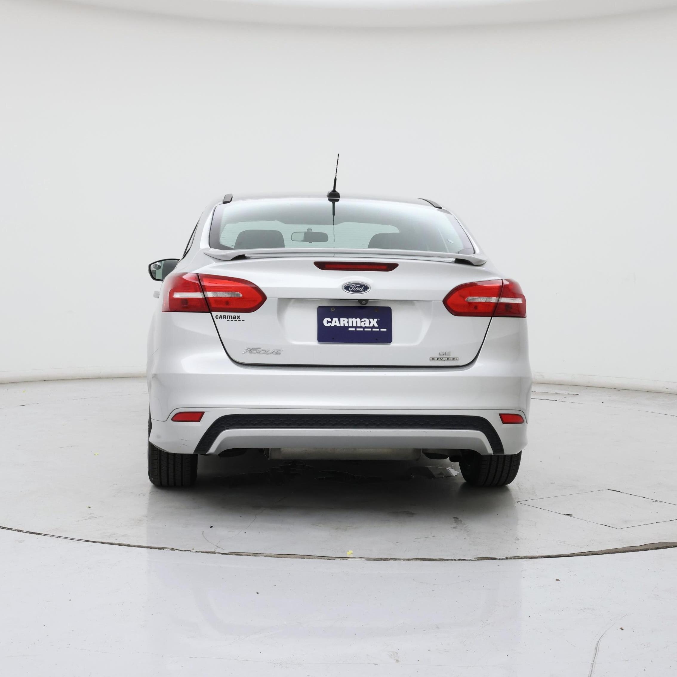 Thumbnail: 2016 Ford Focus - 6