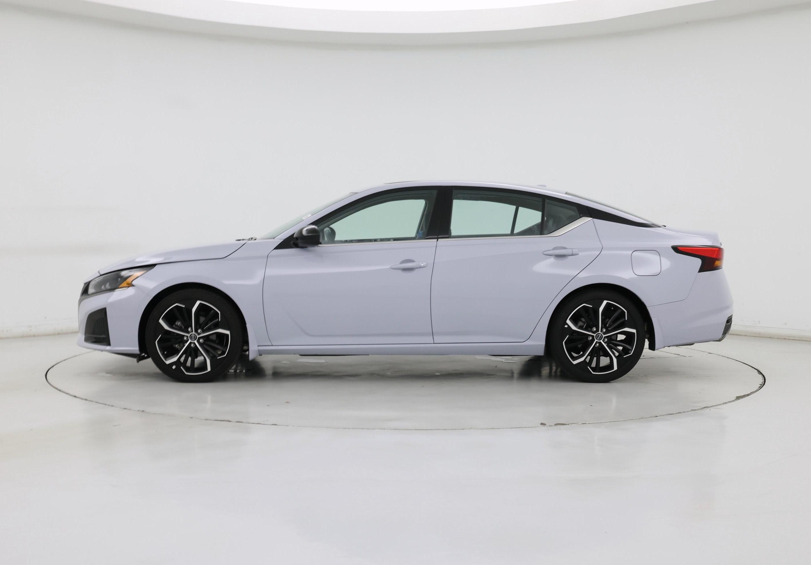 Thumbnail: 2024 Nissan Altima - 3