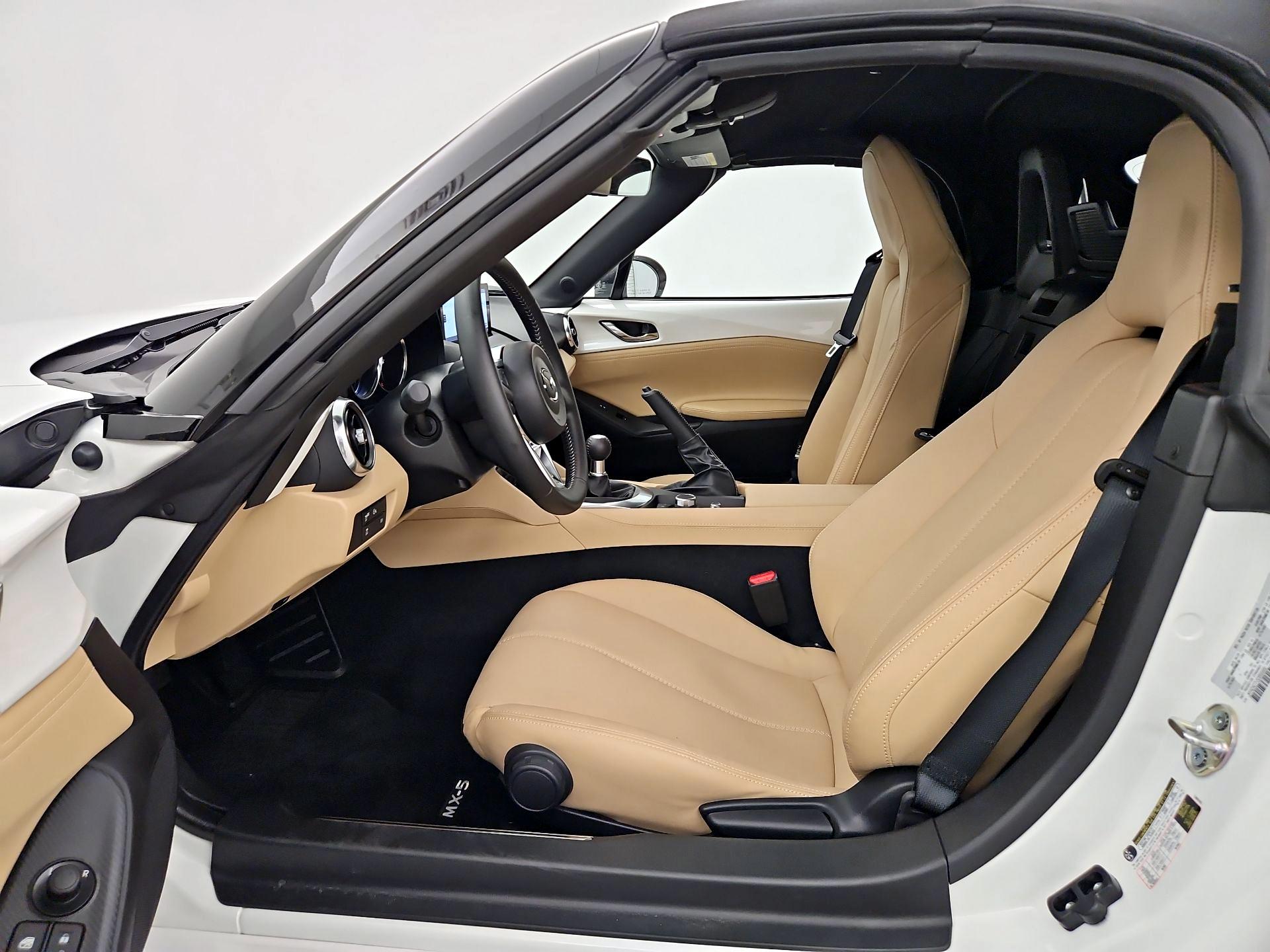 Thumbnail: 2025 Mazda MX-5 Miata - 11