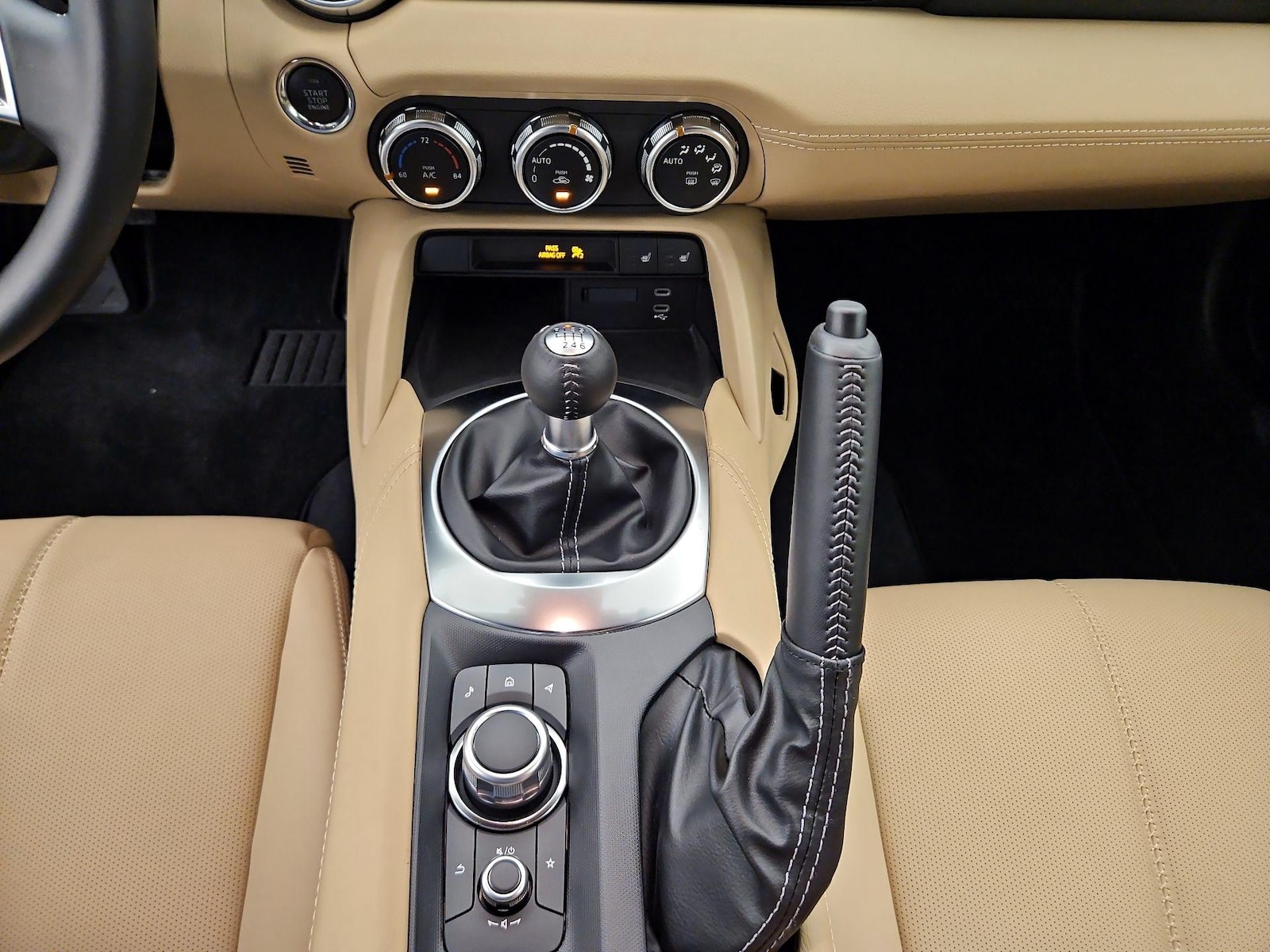 2025 Mazda MX-5 Miata Grand Touring - Photo 19