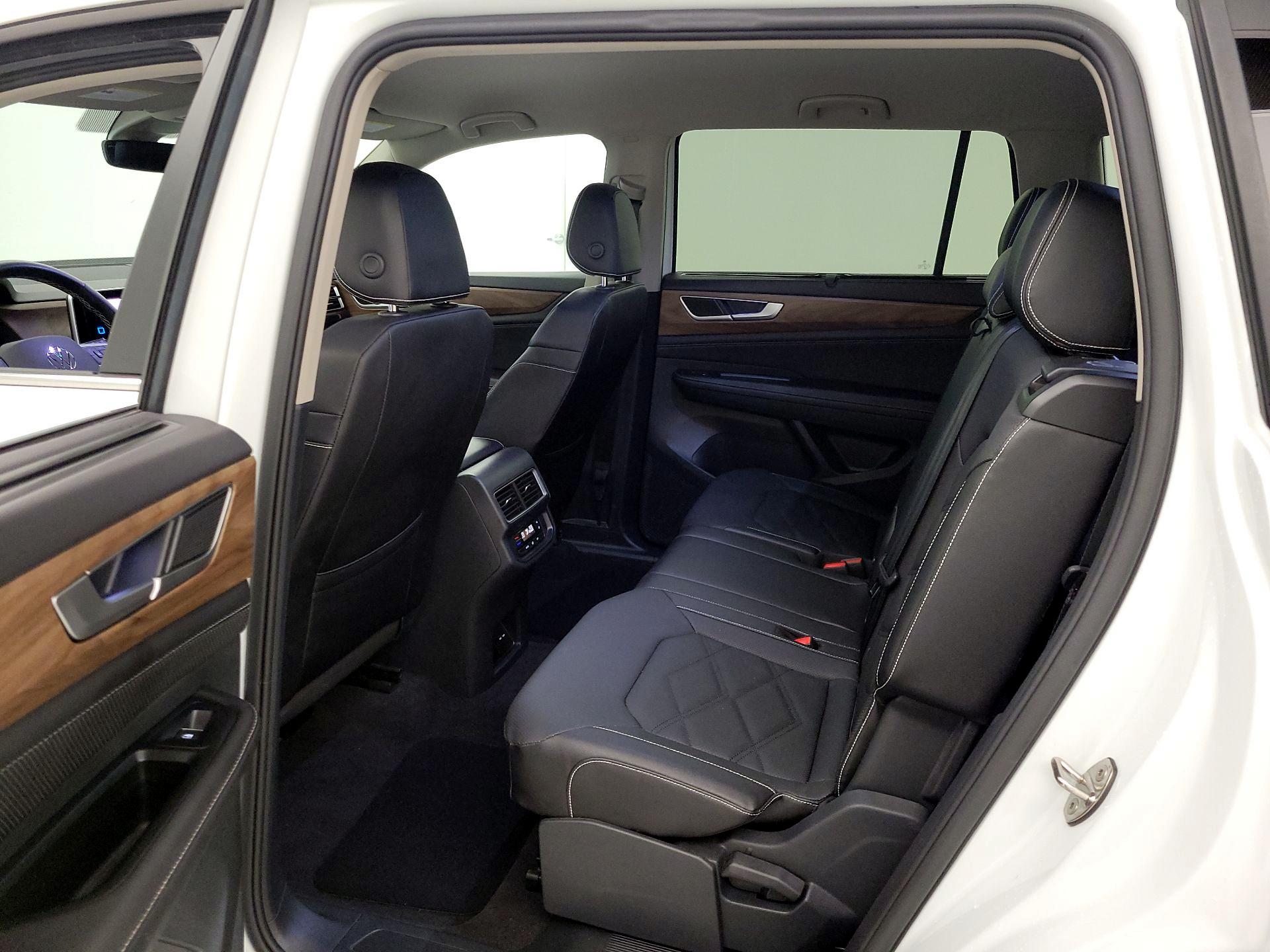 Thumbnail: 2025 Volkswagen Atlas - 19