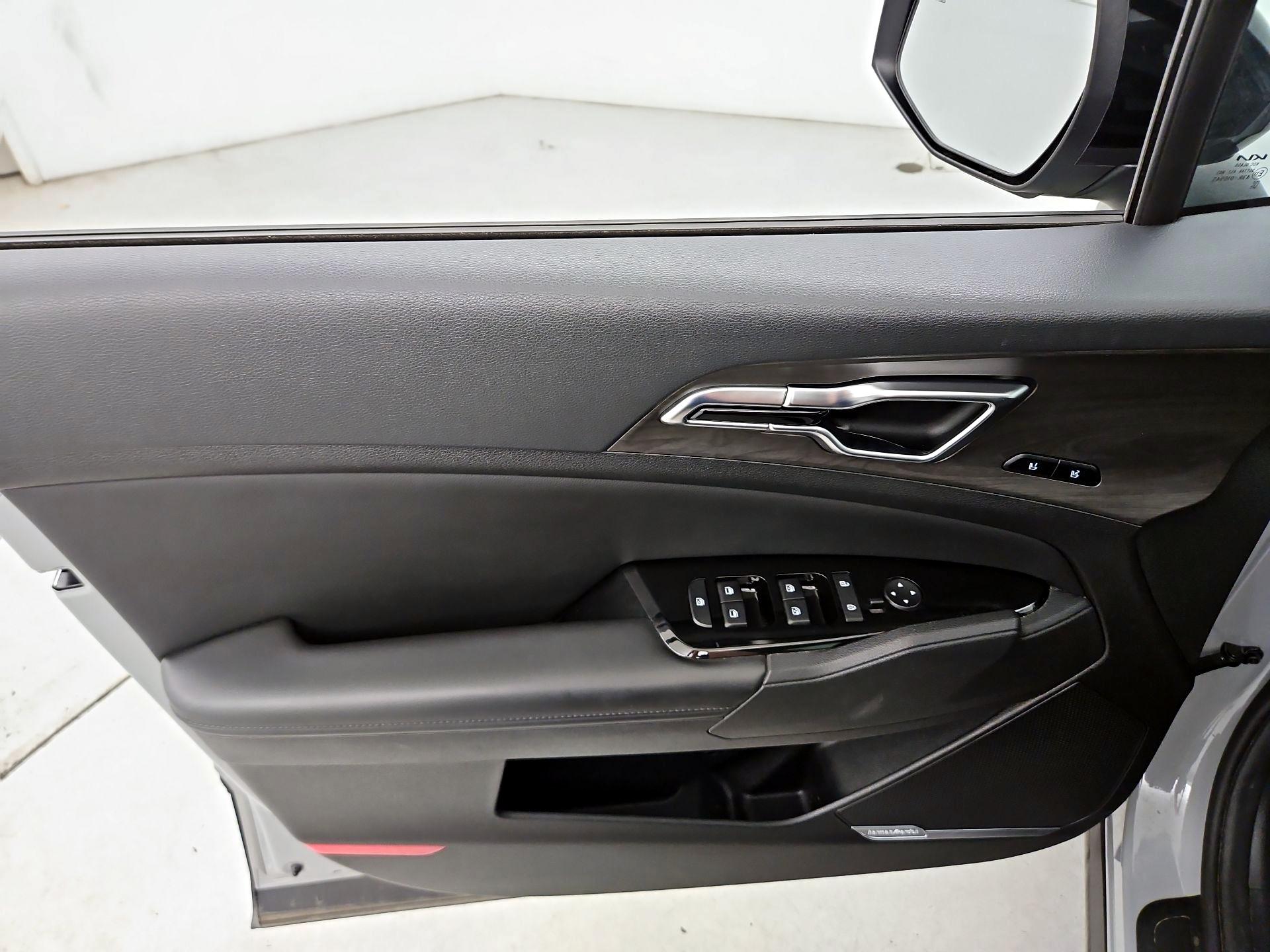 Thumbnail: 2023 Kia Sportage - 12