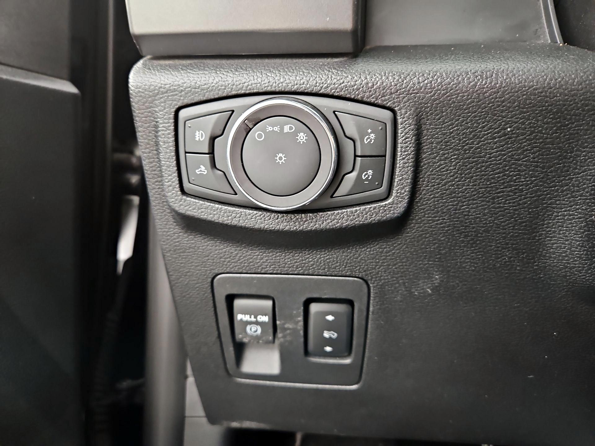Thumbnail: 2018 Ford F-150 - 13