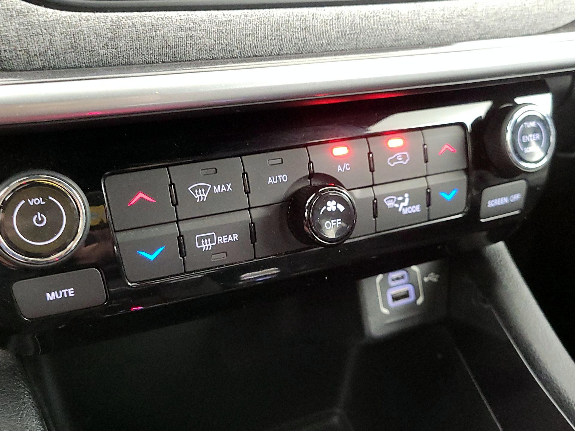 Thumbnail: 2023 Jeep Compass - 16